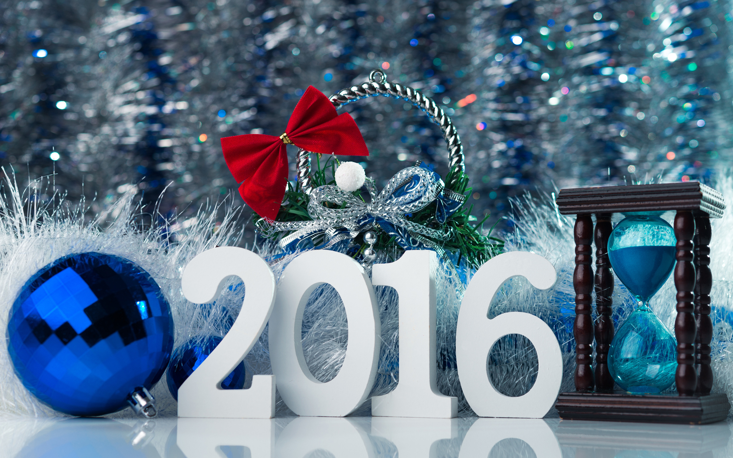 730772 скачать картинку праздничные, новый год 2016, песочные часы, лента - обои и заставки бесплатно