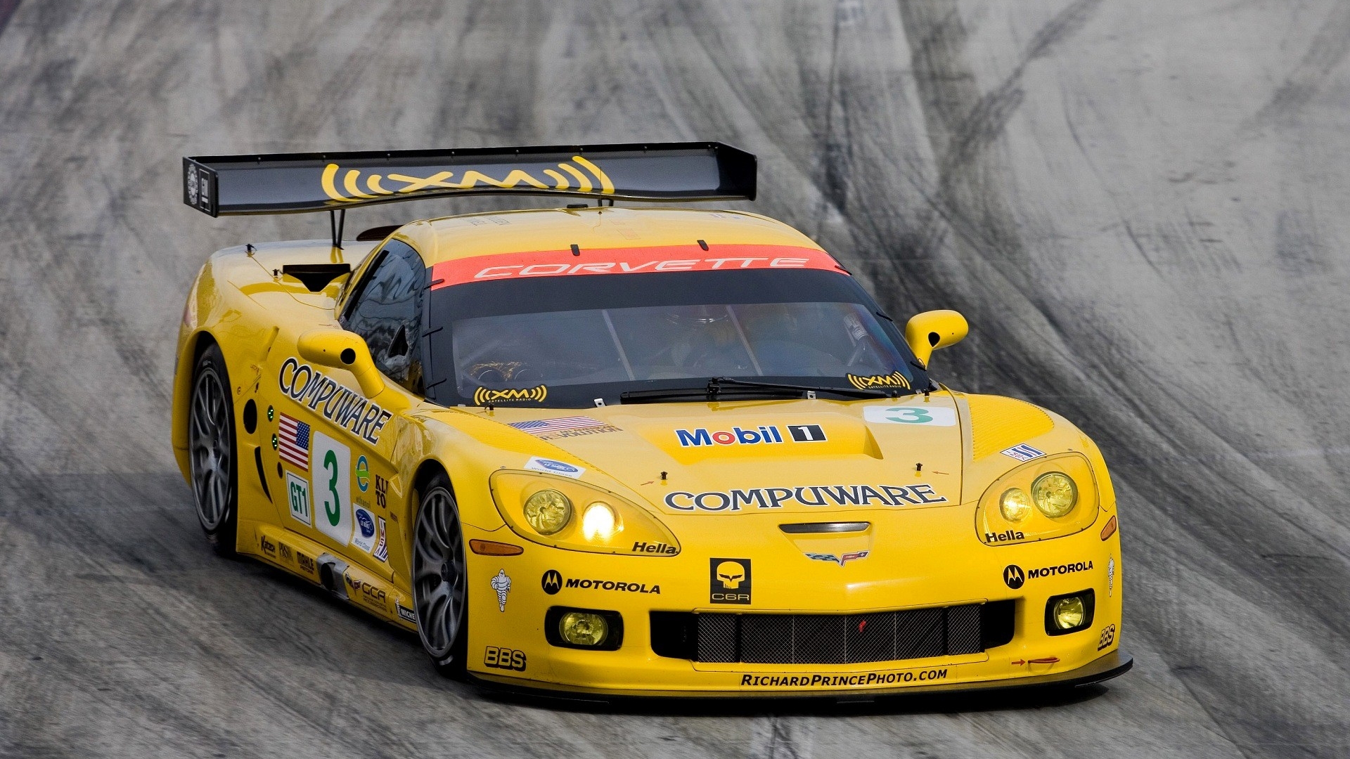 Chevrolet Corvette c6 Yellow