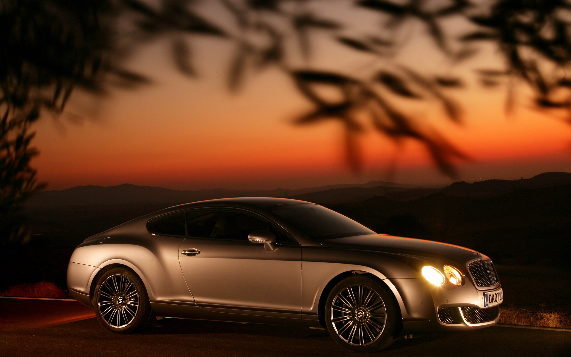 Télécharger gratuitement le fond d'écran Bentley pour votre téléphone  mobile, les mejhores images Bentley