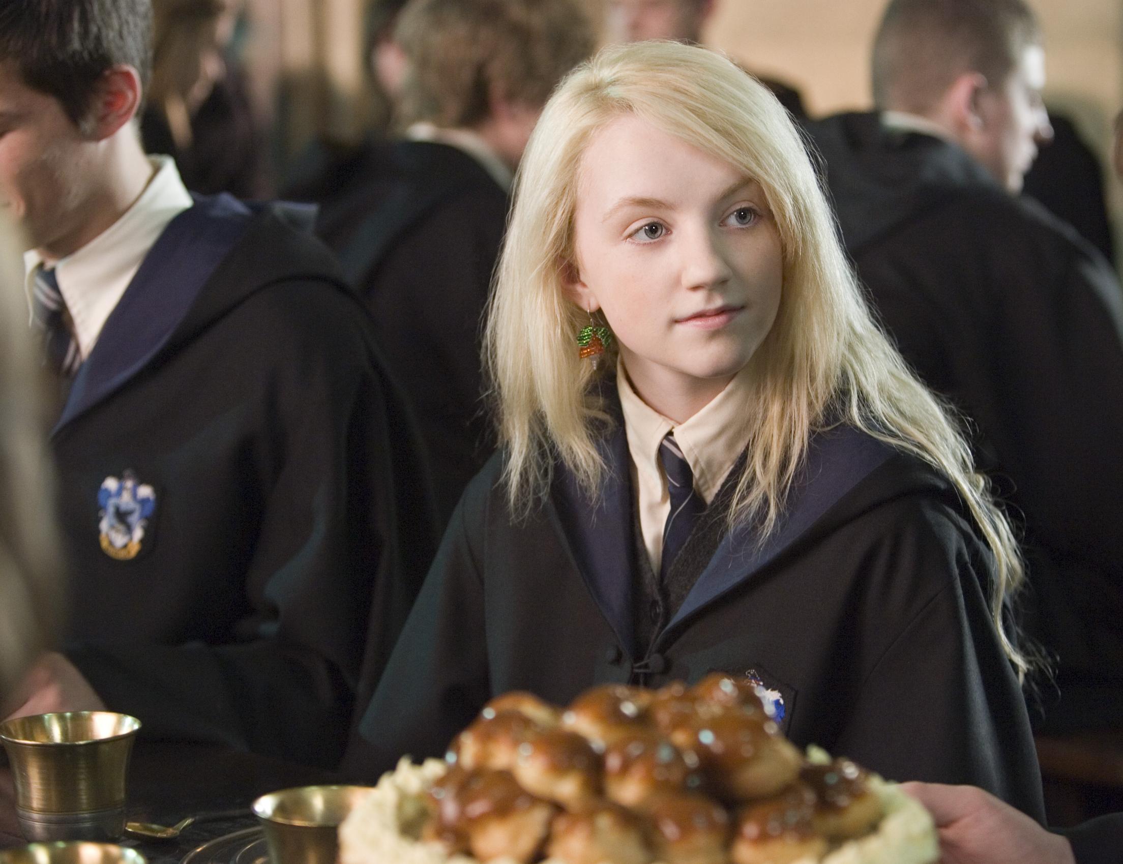 Free download wallpaper Harry Potter, Movie, Luna Lovegood, Harry Potter And The Order Of The Phoenix on your PC desktop