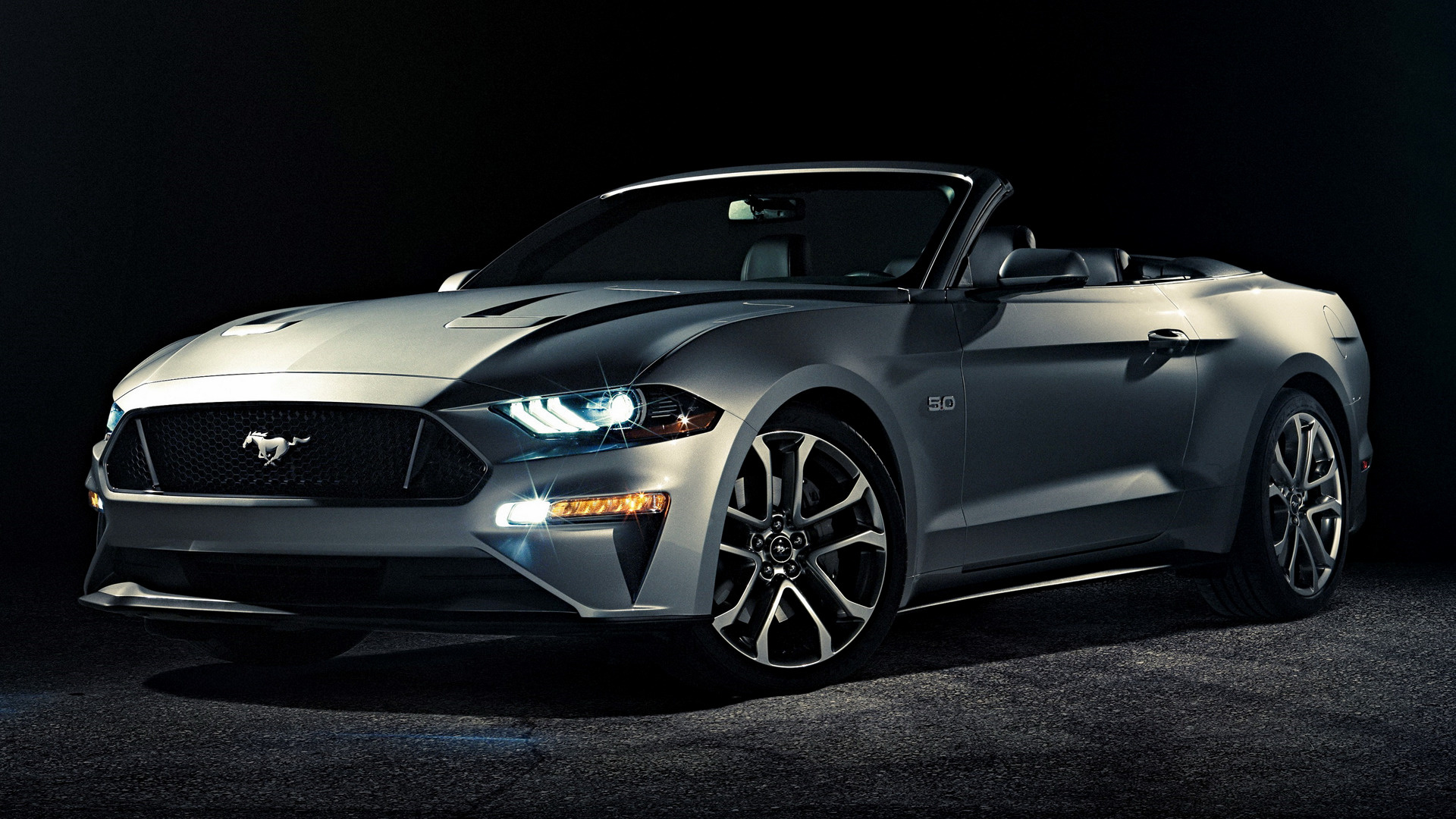 Download mobile wallpaper Ford, Car, Convertible, Muscle Car, Ford Mustang Gt, Vehicles, Silver Car for free.