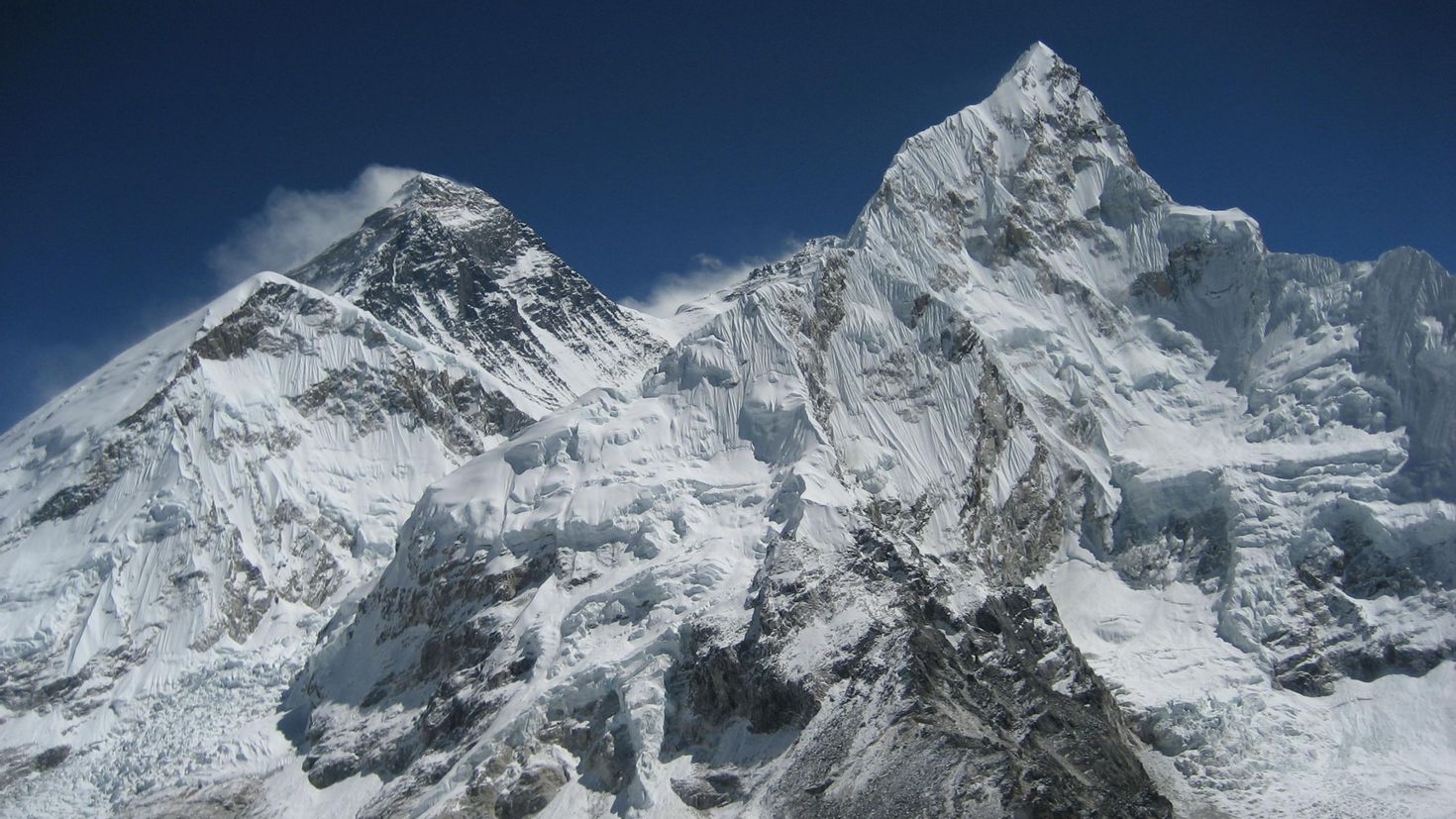 Снежные горы Гималаи