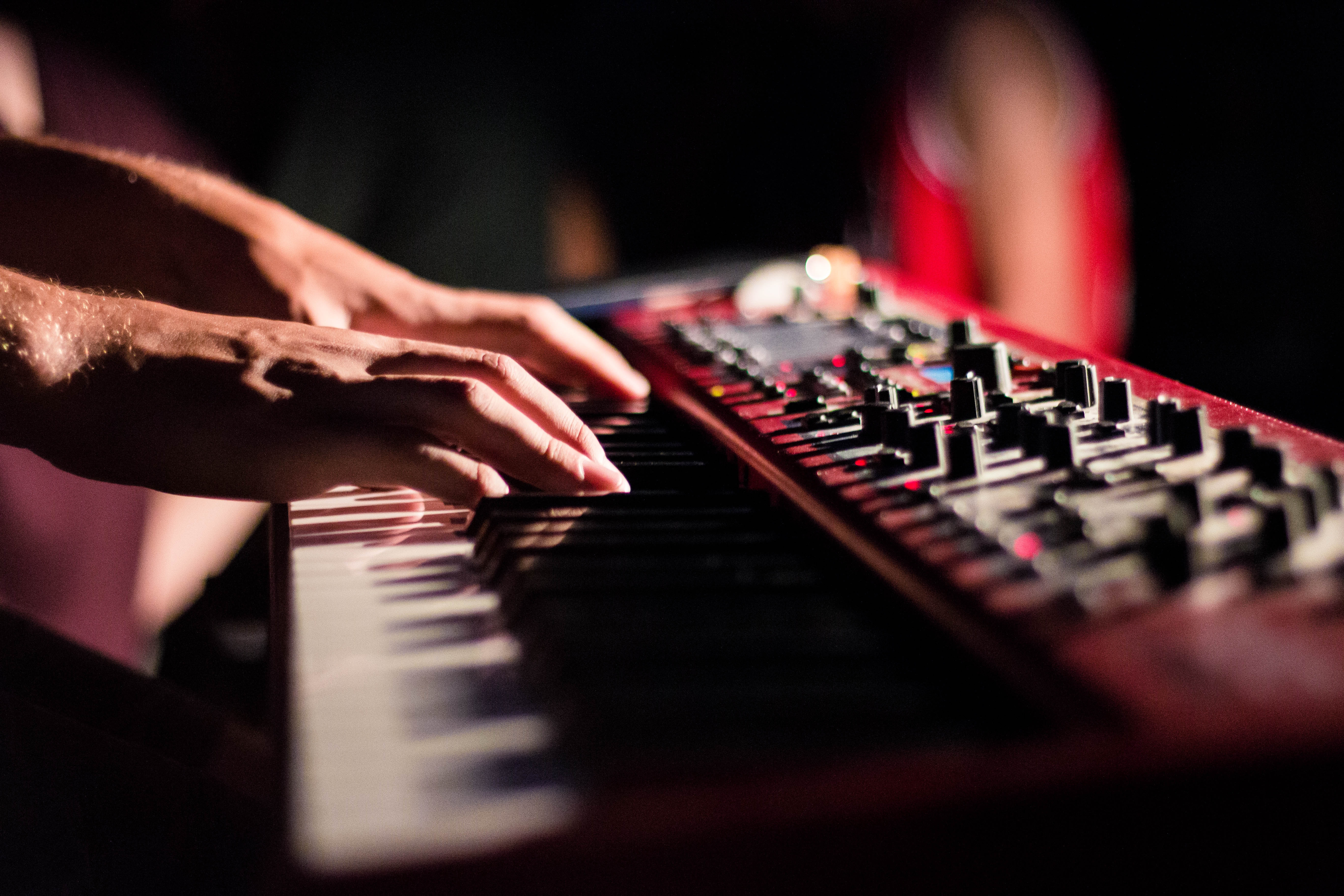 musical instrument, synthesizer, music, hands, keys, fingers