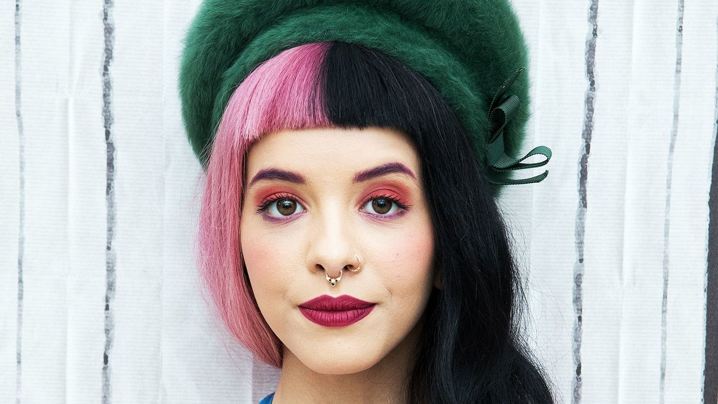 Мелани торн. Melanie Martinez. Мартинес Мелани Мартинес. Певица Мелани Мартинес. Мелани Мартинес фото.