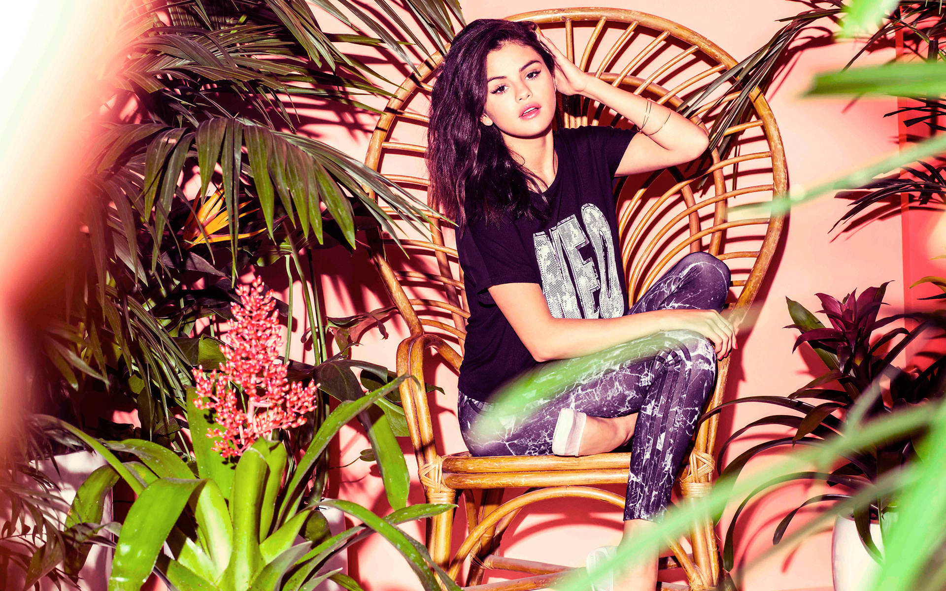  Selena Gomez HQ Background Images