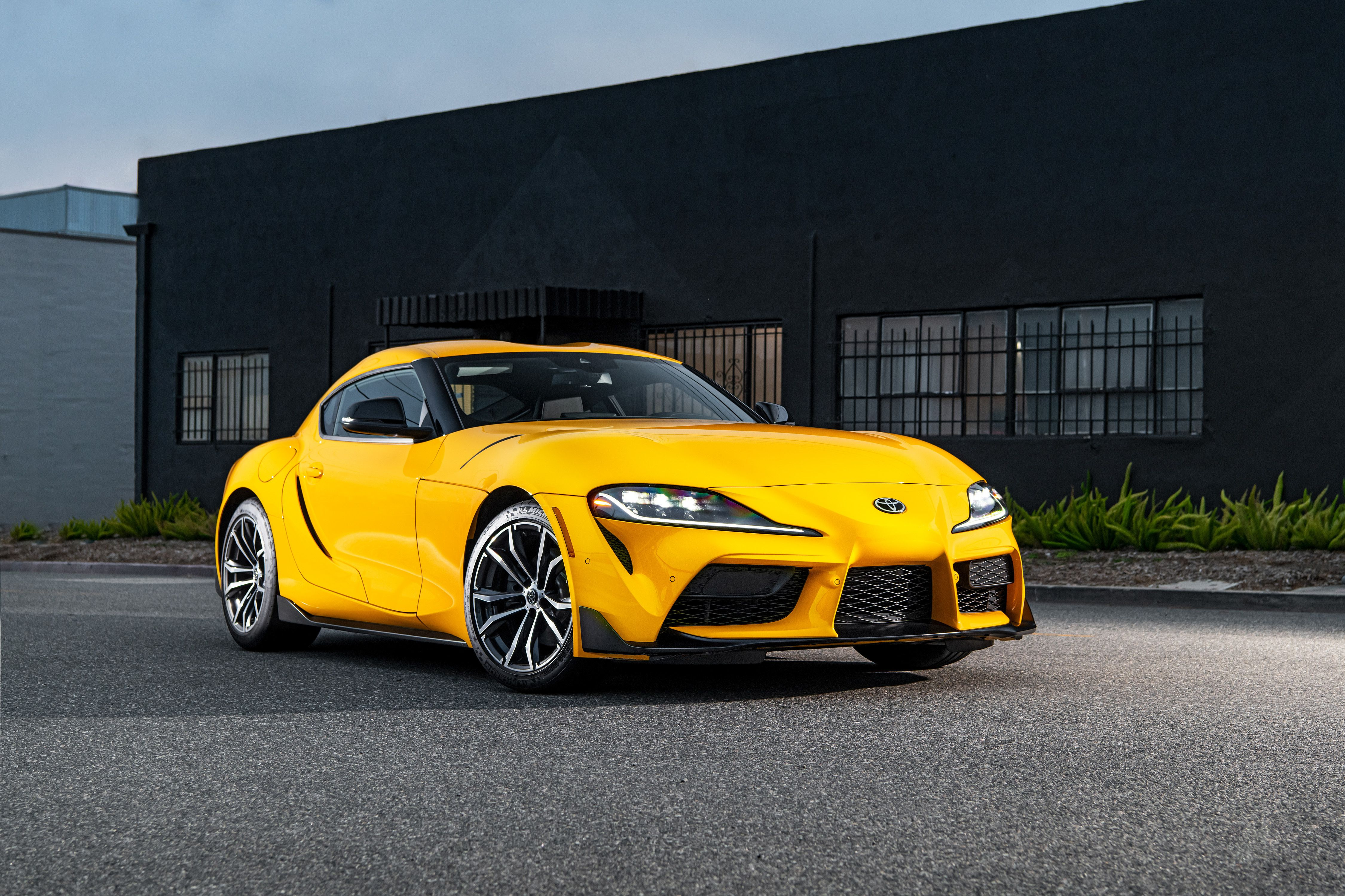 Toyota gr Supra 2020 Yellow