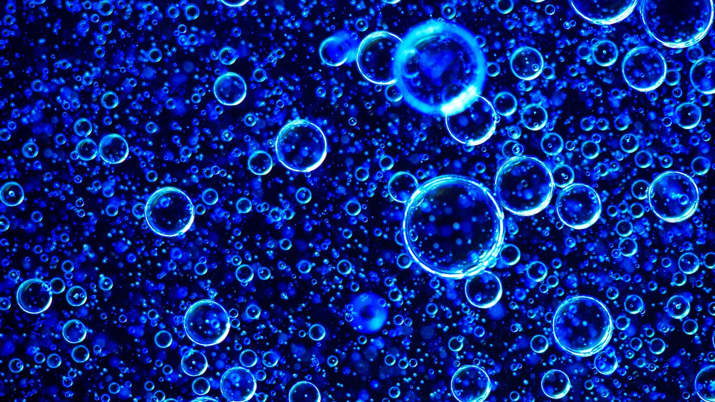 Пузырьки в масле. Обои пузыри. Абстракция пузыри. Фон пузырьки. Фон вода с пузырьками.
