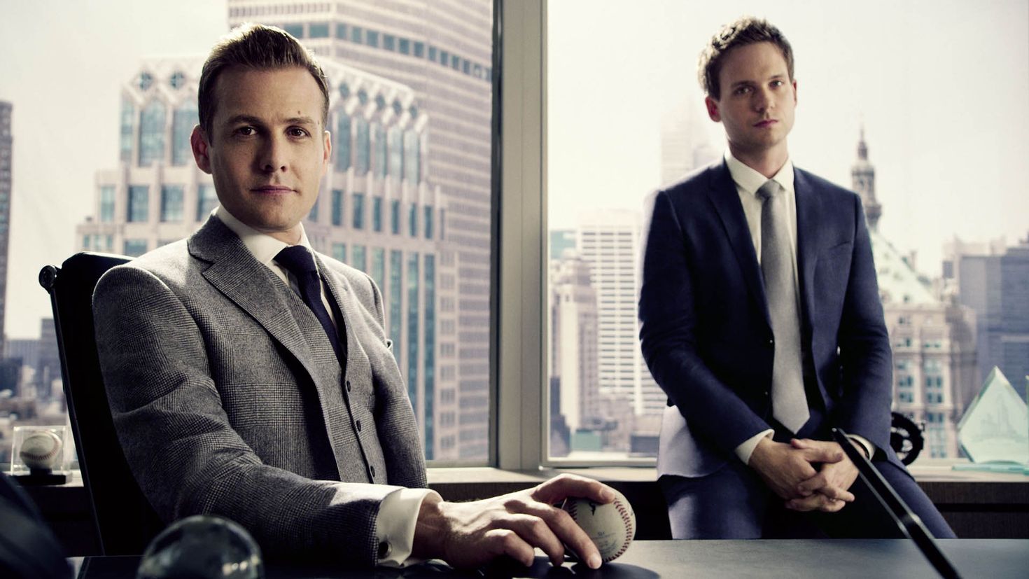 Suits 2. Харви спектер и Майк Росс. Чарльз Форстман Форс мажоры. Форс мажоры Харви. Томас Кесслер Форс мажоры.