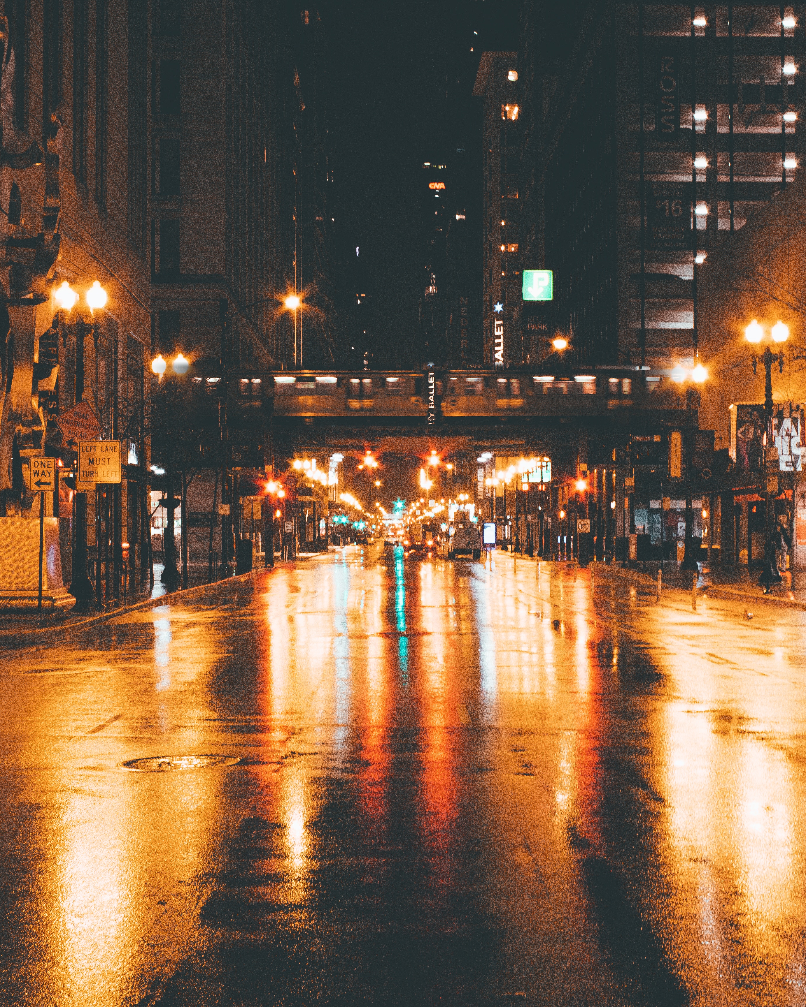 Aesthetic - City Evening - Street Background Wallpaper Download