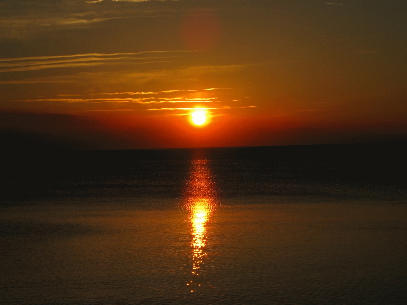 Handy-Wallpaper Sunset, Landschaft, Sea, Sun kostenlos herunterladen.