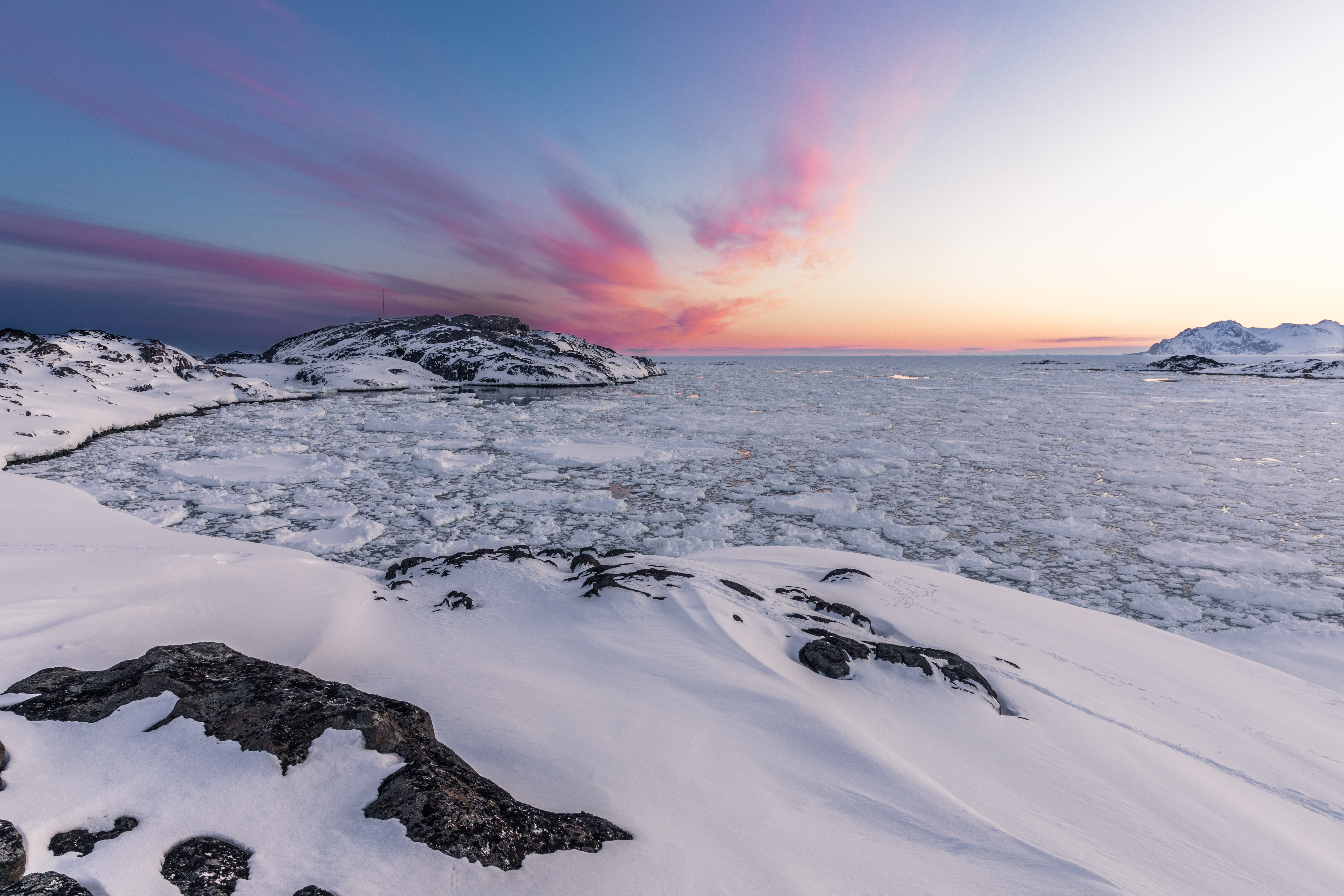 135416 скачать картинку гренландия, природа, снег, океан, льдины, кулусук - обои и заставки бесплатно