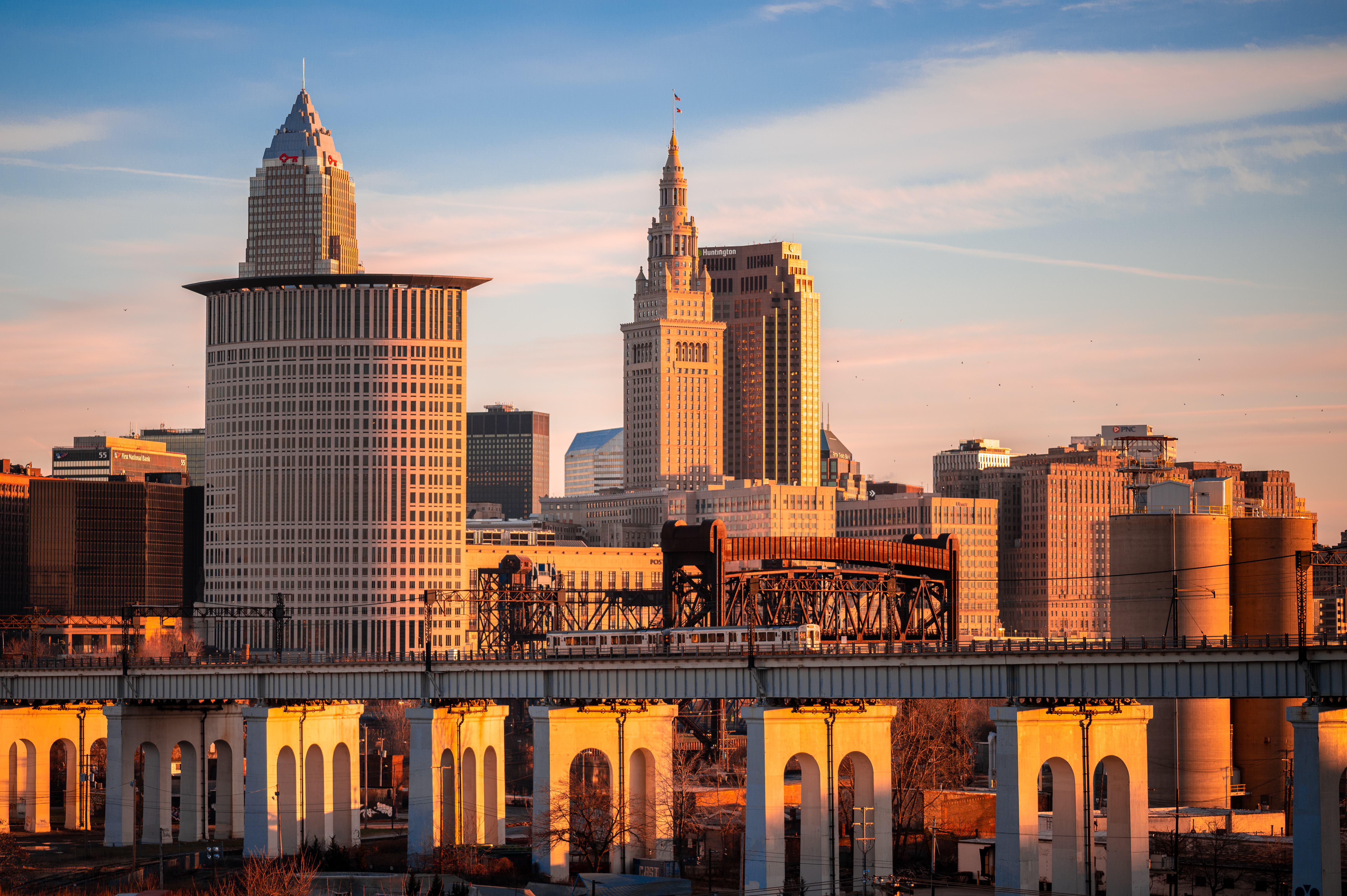 Free download wallpaper Cities, Building, Bridge, United States, Cleveland, Architecture, City, Usa on your PC desktop