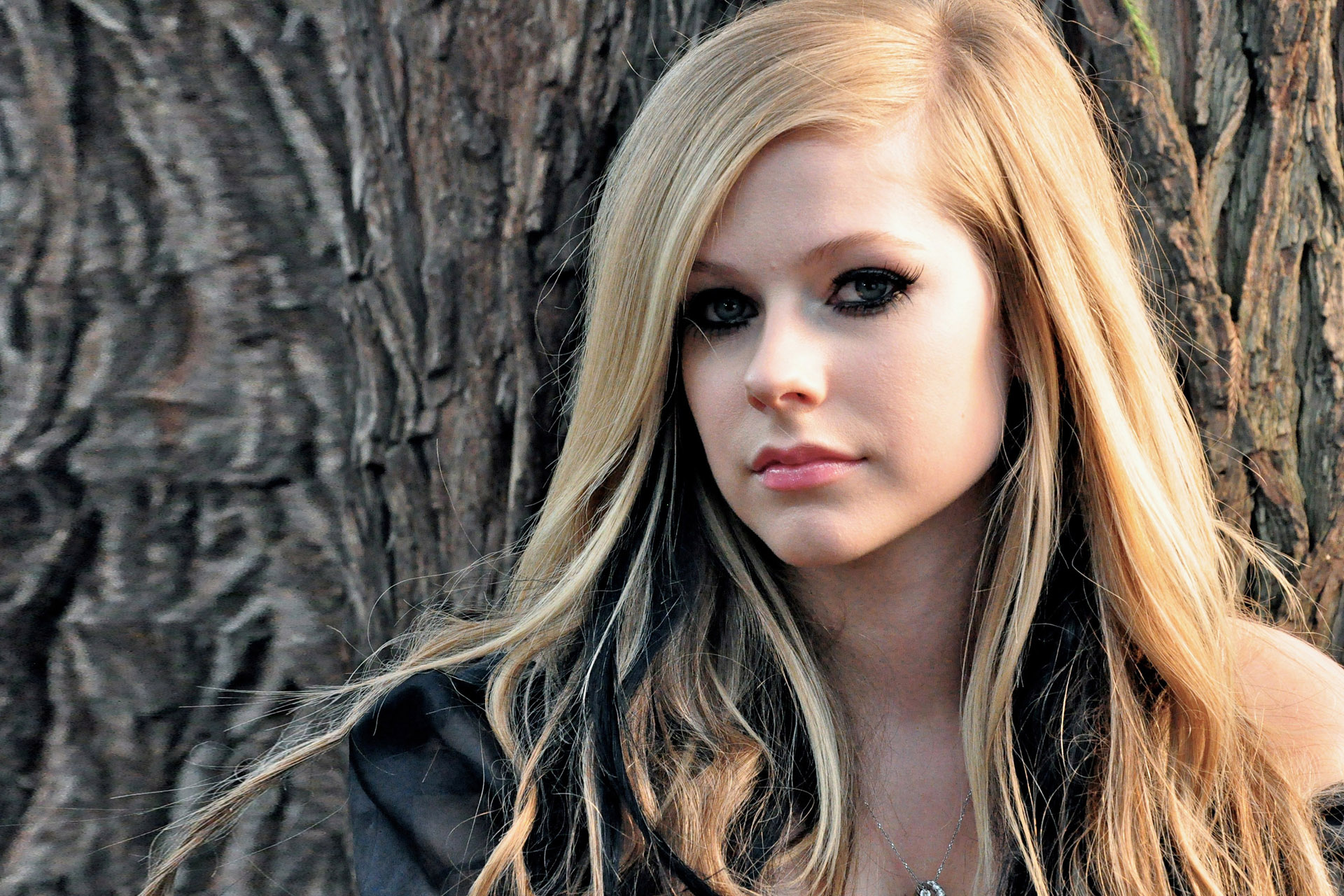 696563 Salvapantallas y fondos de pantalla Avril Lavigne en tu teléfono. Descarga imágenes de  gratis