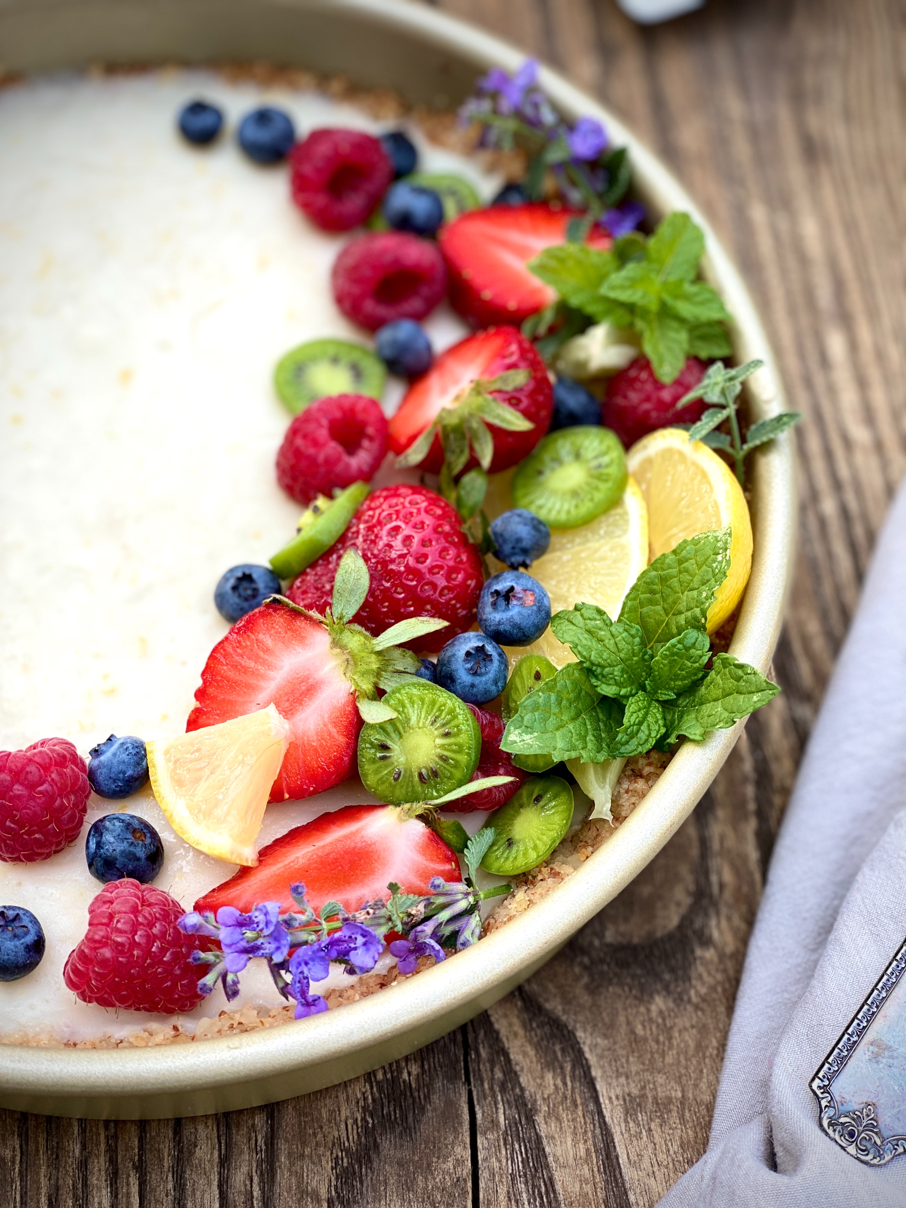 fruits, food, strawberry, bilberries, berries, breakfast Phone Background