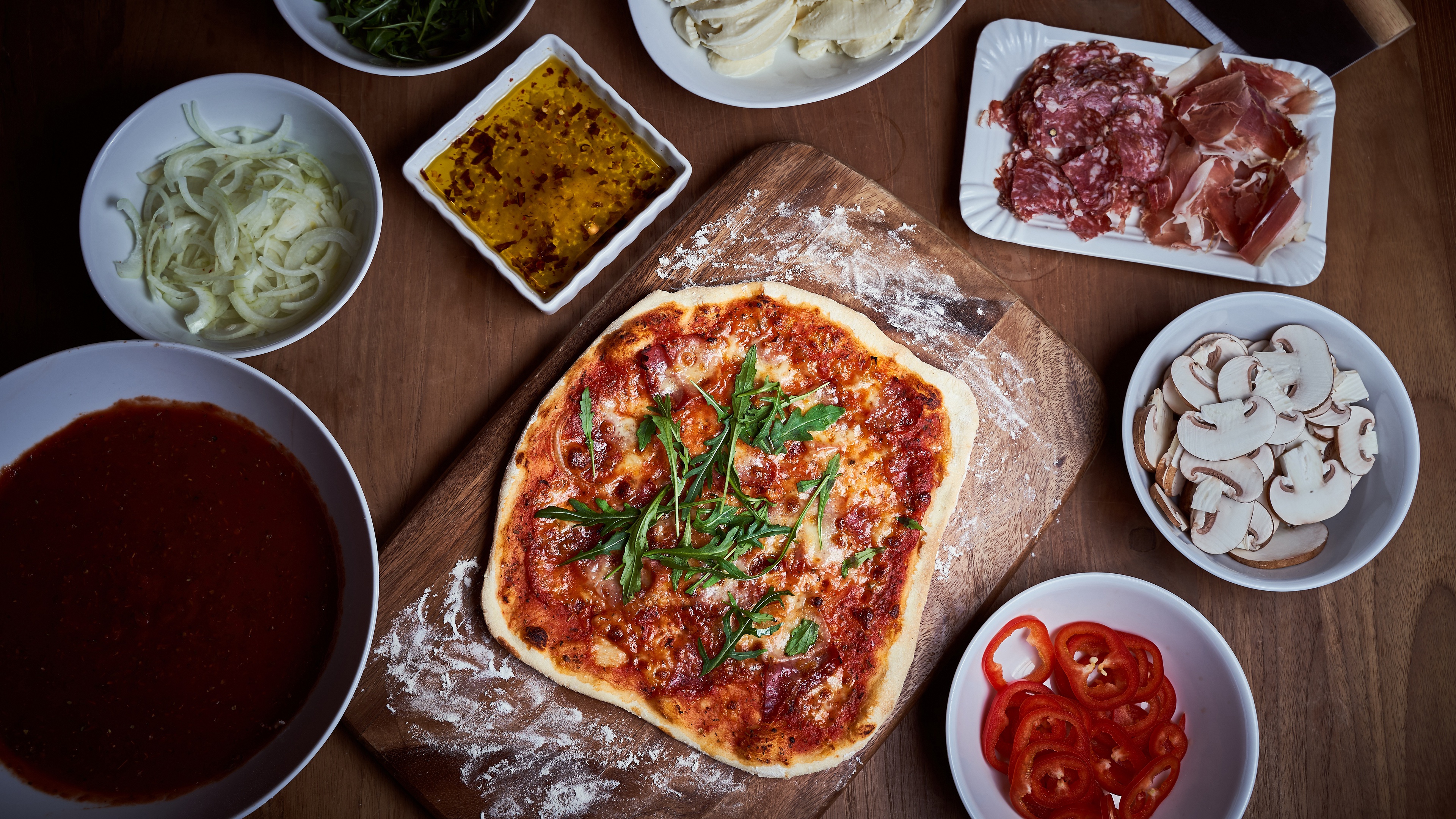 991268 télécharger l'image nourriture, pizza, viande, champignon, oignon, légume - fonds d'écran et économiseurs d'écran gratuits