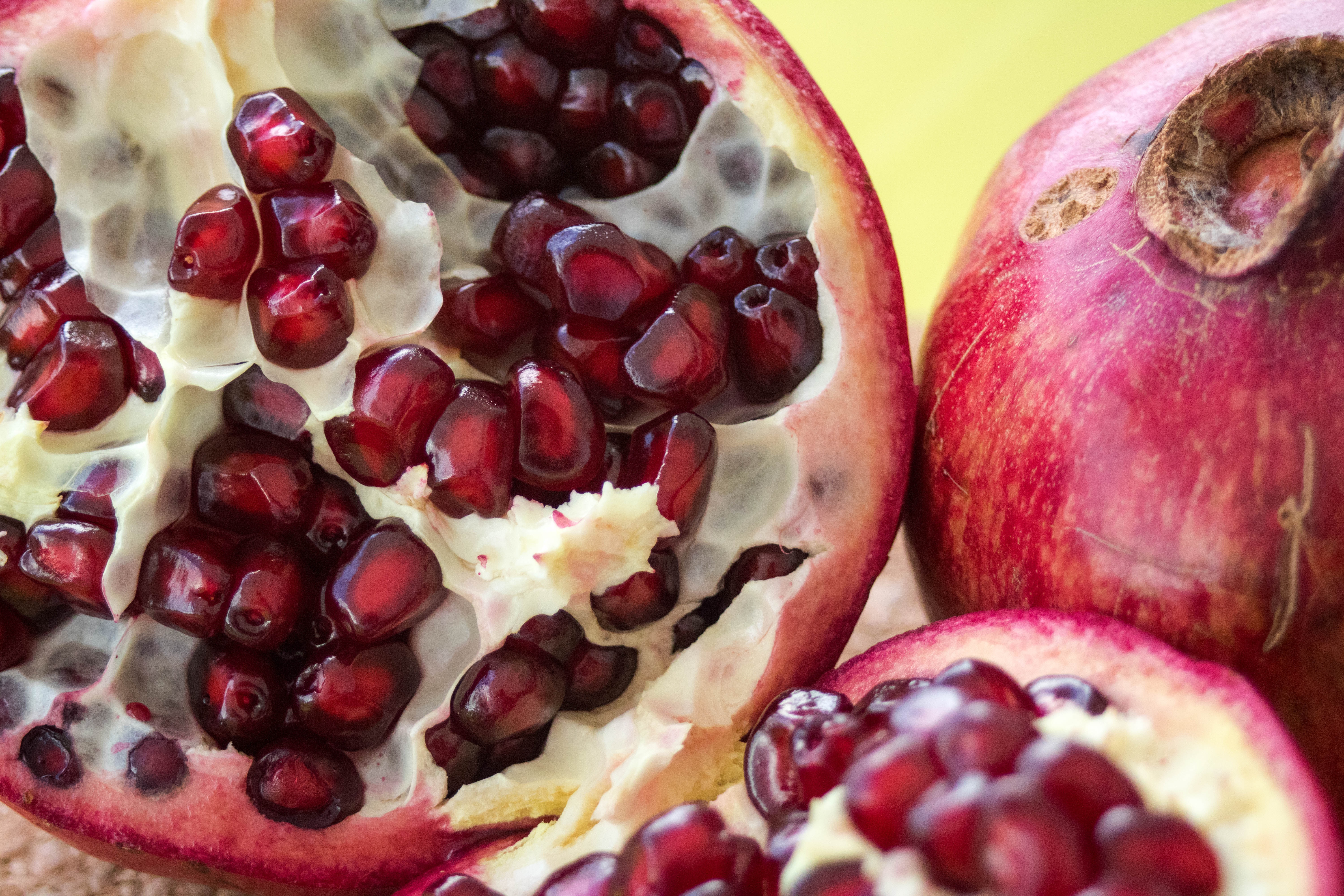 Download background garnet, food, berries, fruit, pomegranate, sweli, new one