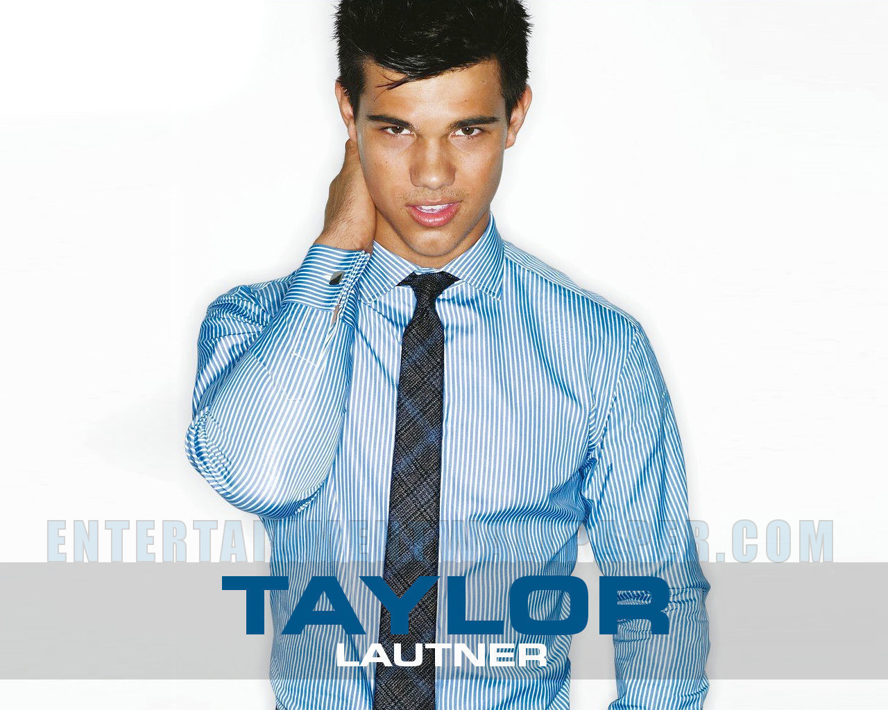 Скачать обои Тейлор Лотнер (Taylor Lautner) на телефон бесплатно