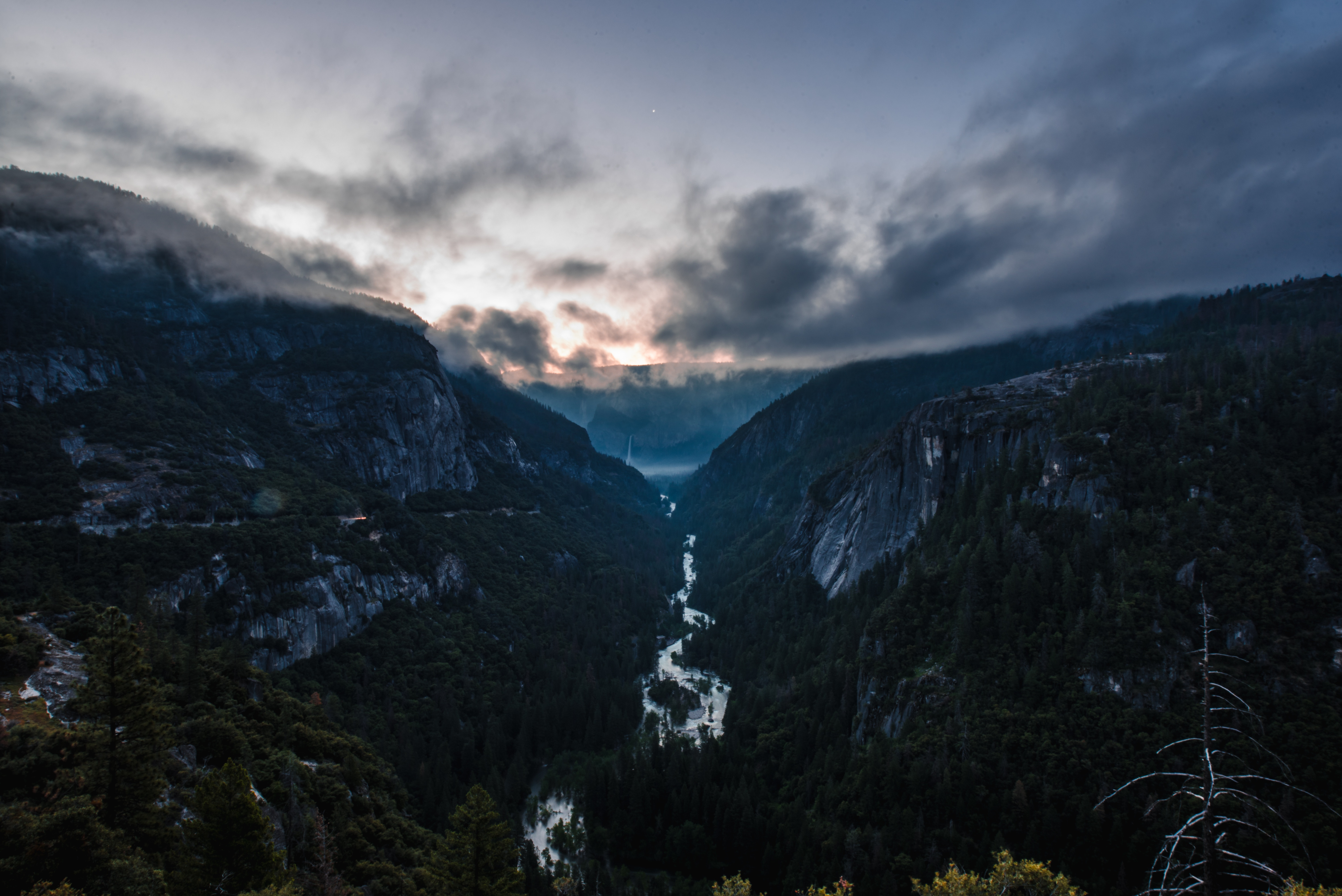fog, overcast, nature, rivers, mountains, mainly cloudy Full HD
