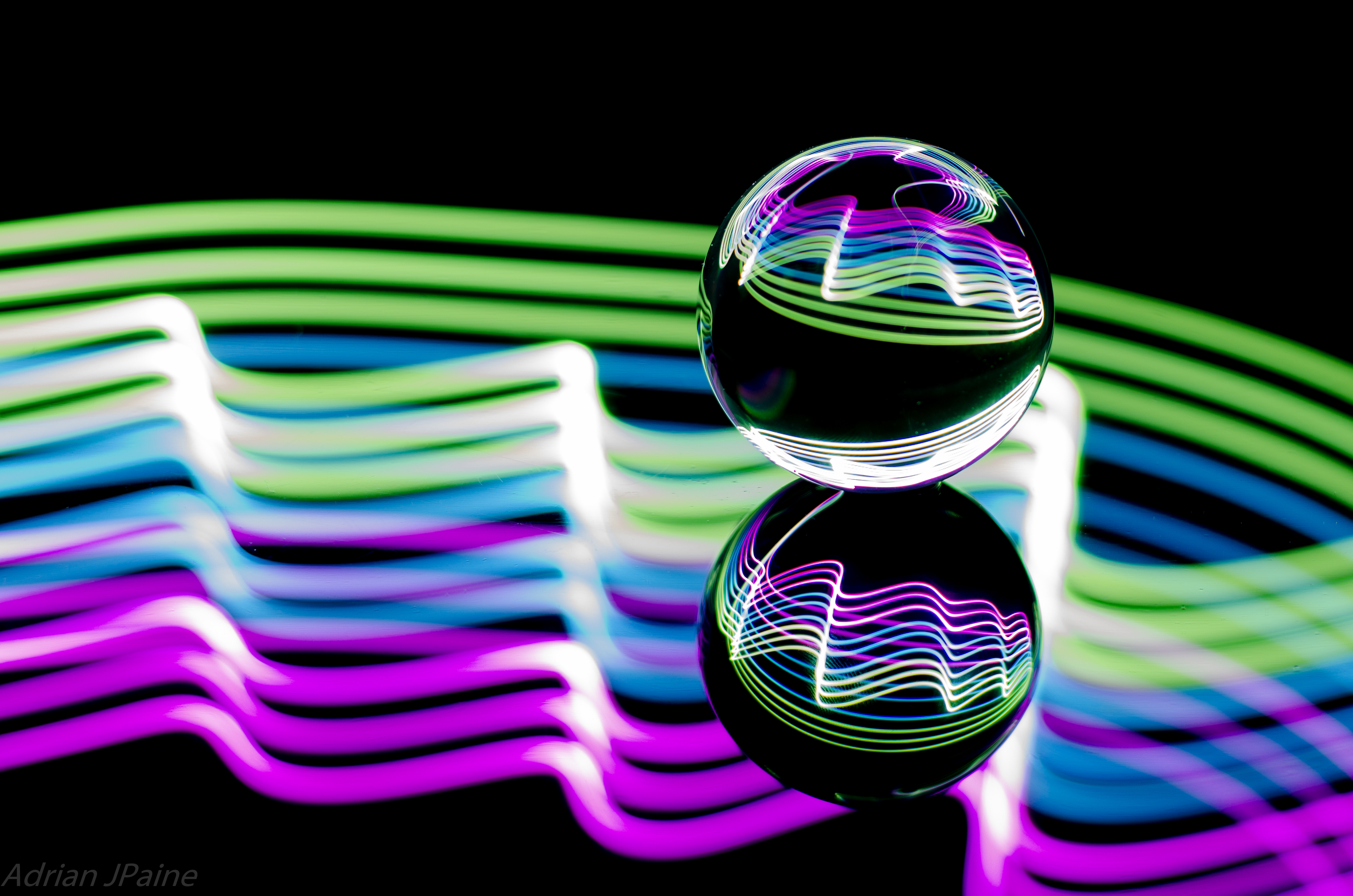 Download mobile wallpaper Reflection, Ball, Glow, Abstract for free.