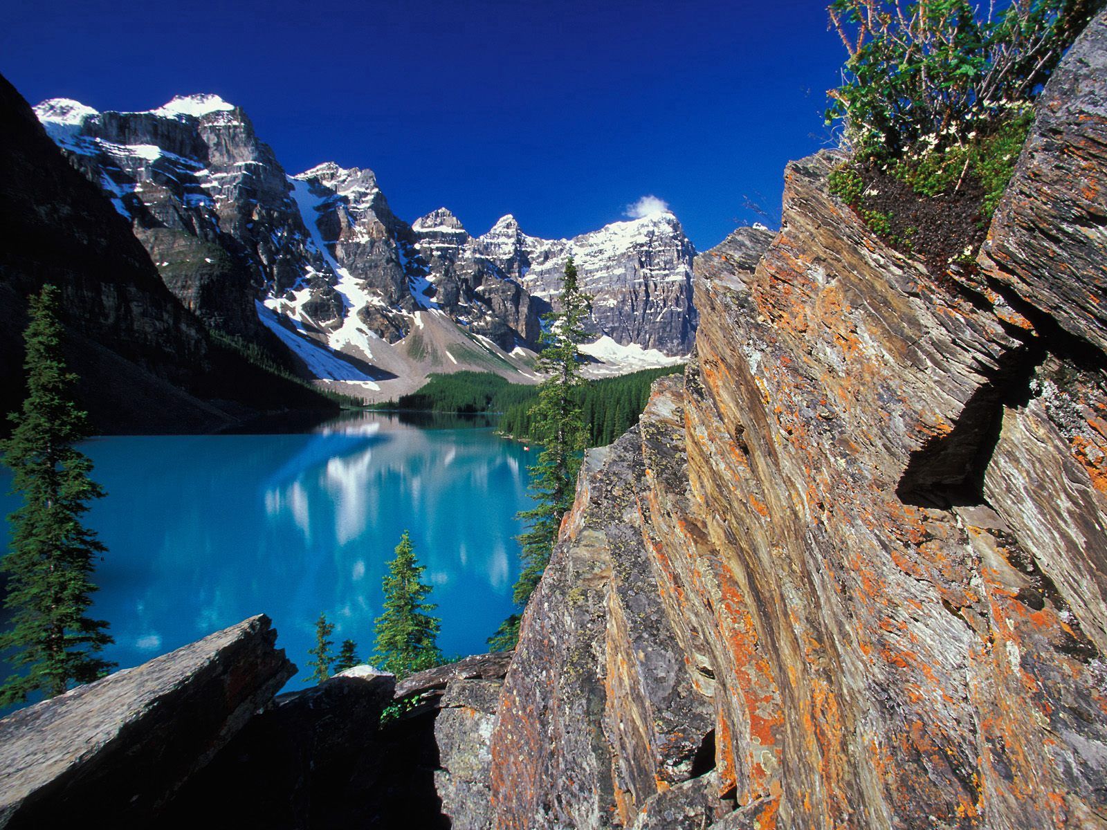 86947 скачать картинку девственная природа, канада, moraine lake, природа, скалы, озеро, голубое, горная порода - обои и заставки бесплатно