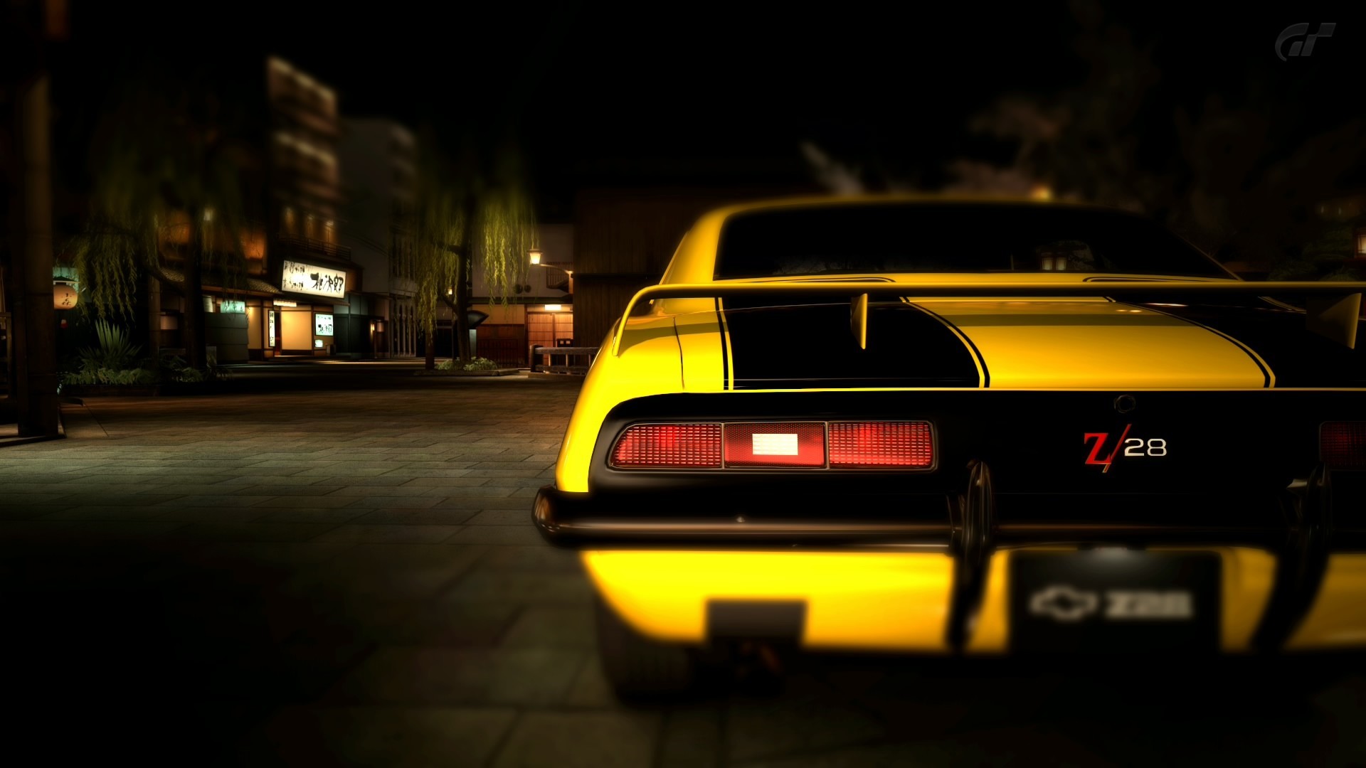 Желтая машина ночью