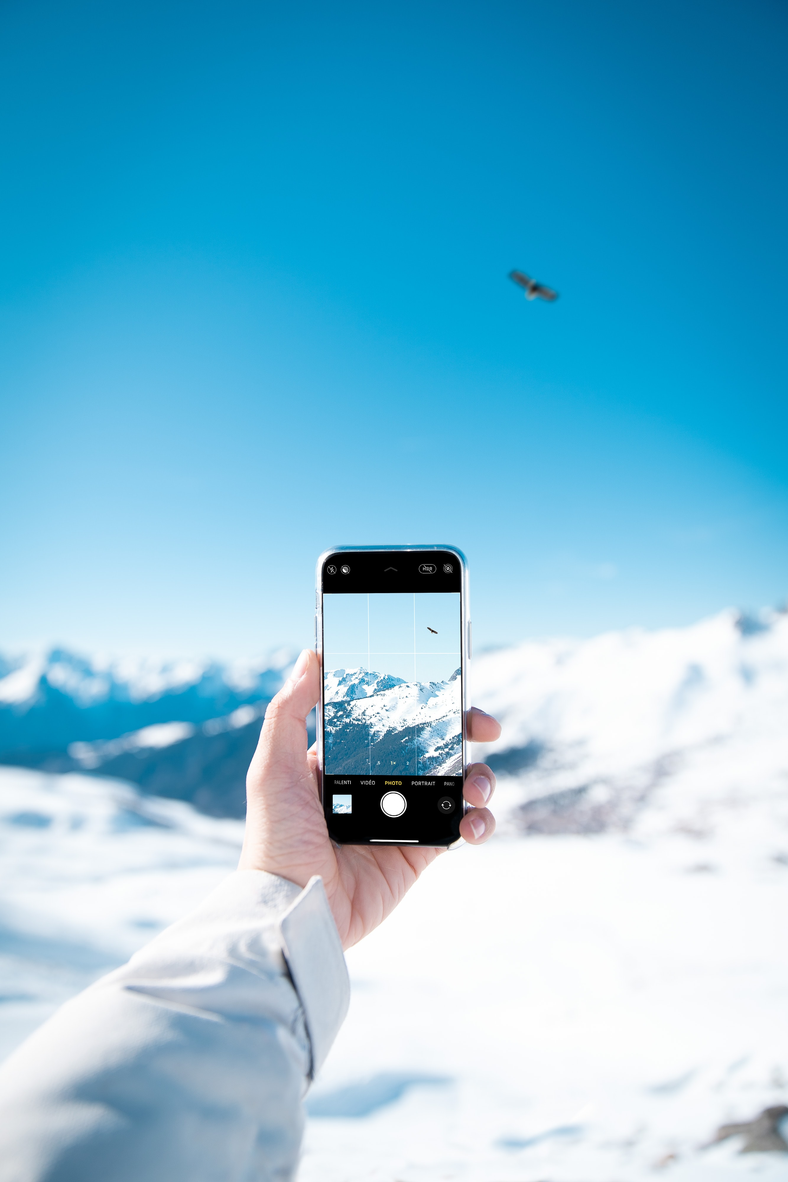 hand, winter, mountains, snow, miscellanea, miscellaneous, telephone, snapshot HD wallpaper