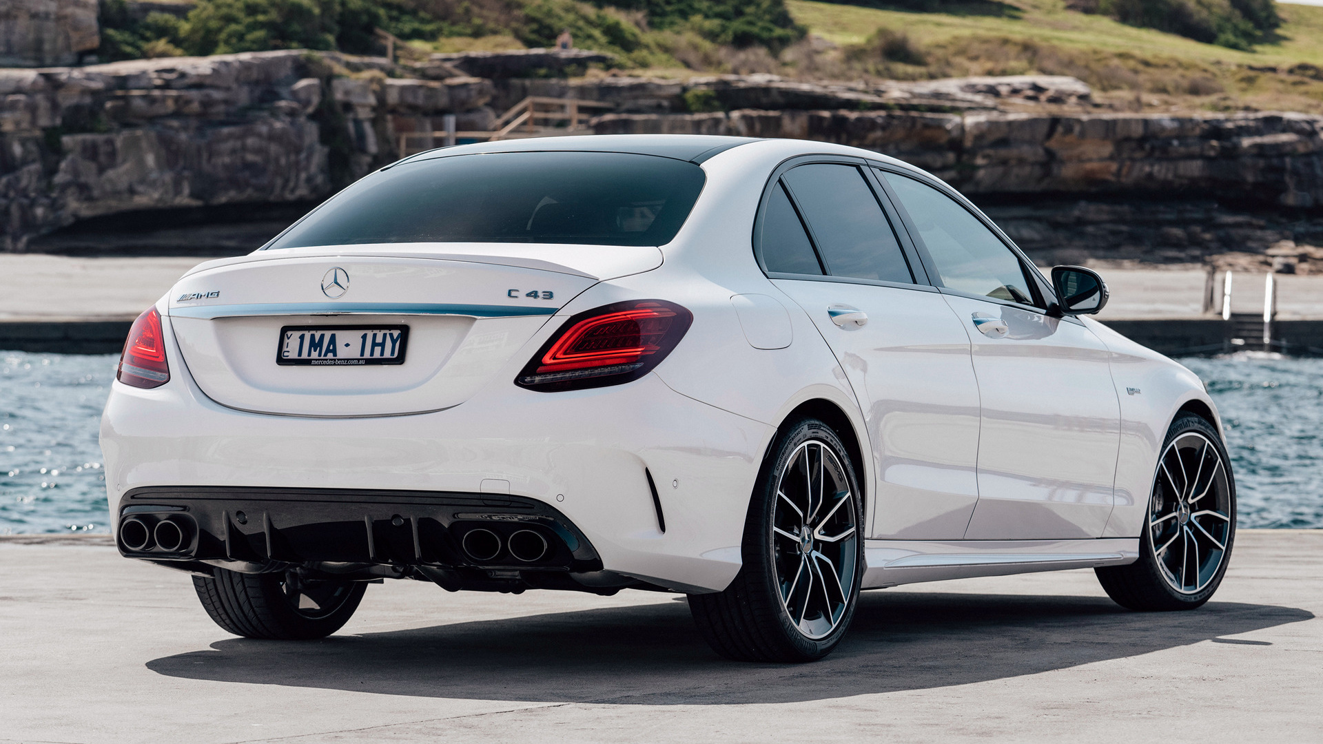 Mercedes Benz w205 White