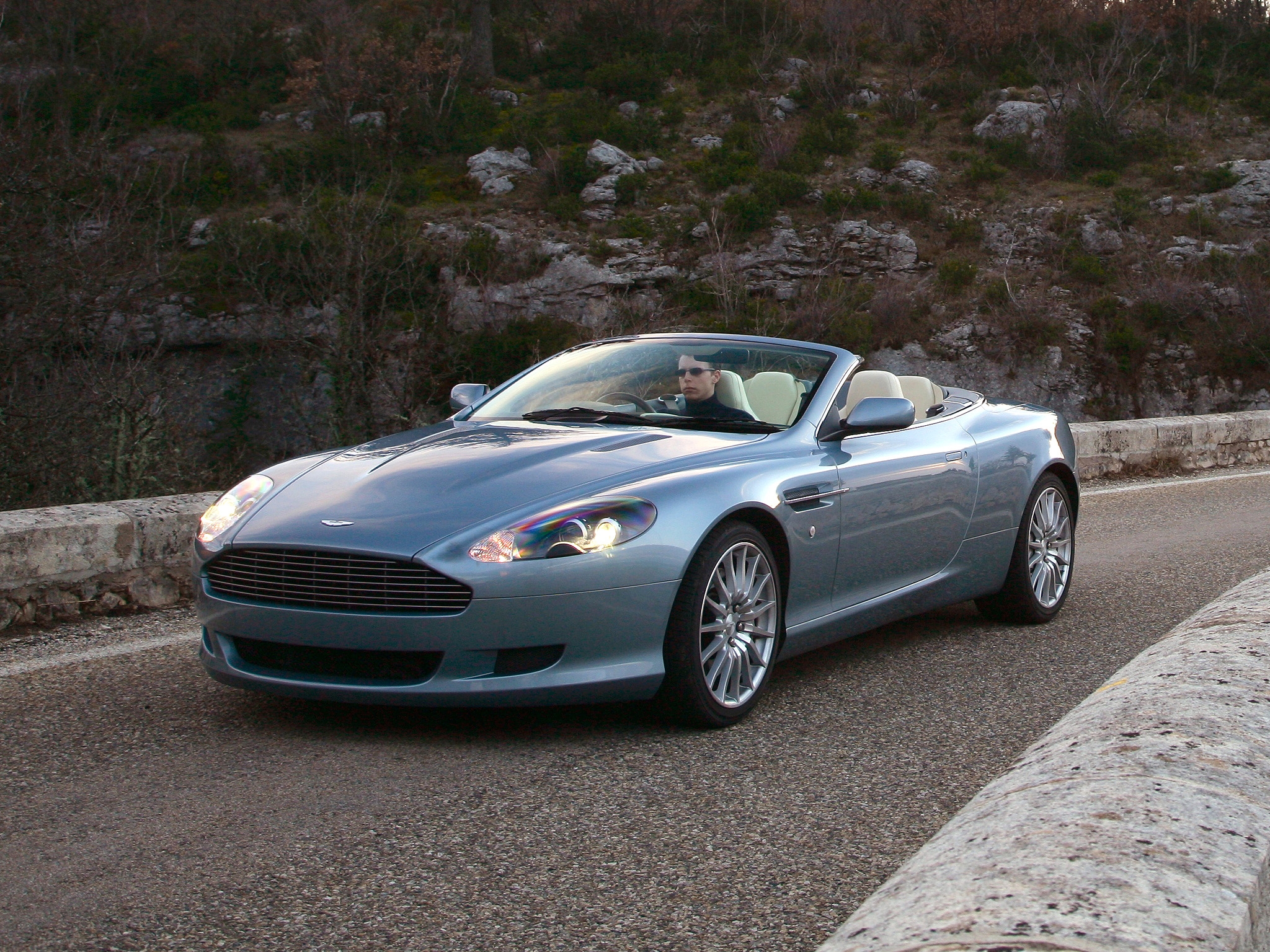 Download mobile wallpaper 2004, Db9, Aston Martin, Style, Grass, Asphalt, Side View, Auto, Nature, Cars for free.