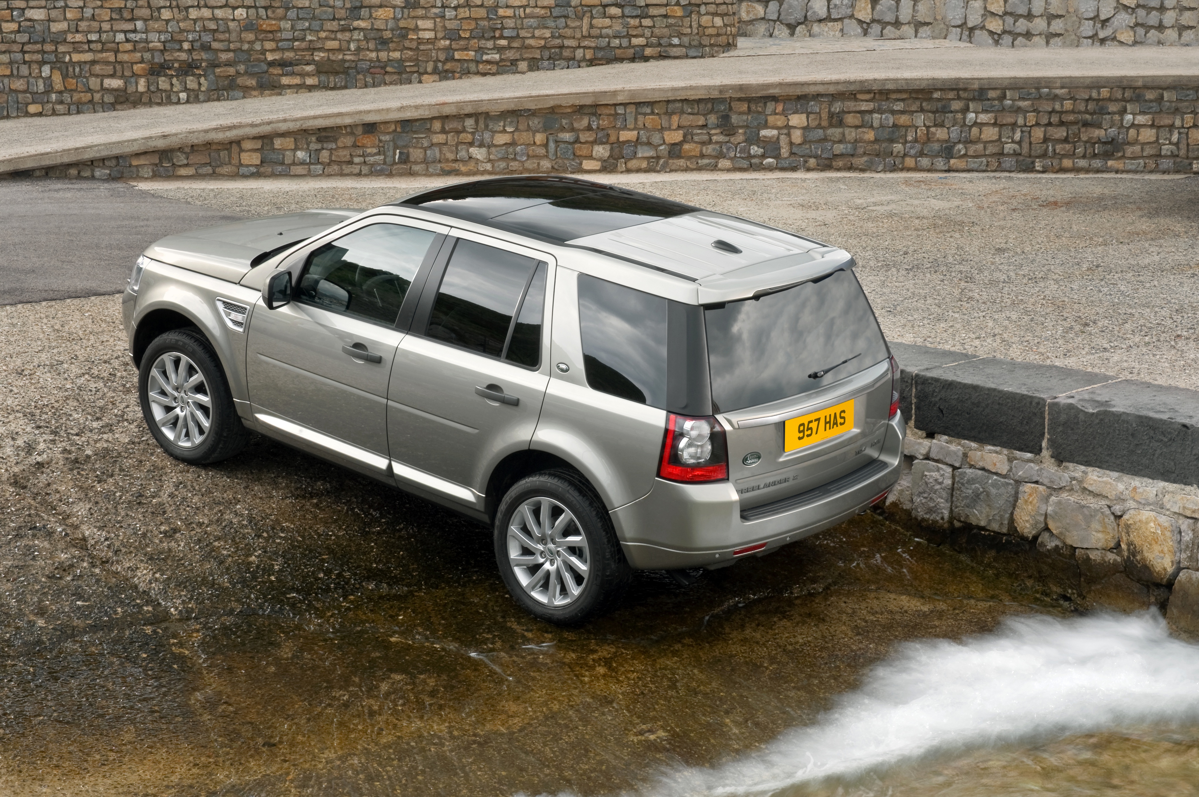 Ровер 2 2 дизель. Land Rover Freelander 2. Ленд Ровер Freelander 2. Ленд Ровер Фрилендер 2 2.2 дизель. Land Rover Freelander 2 дизель.