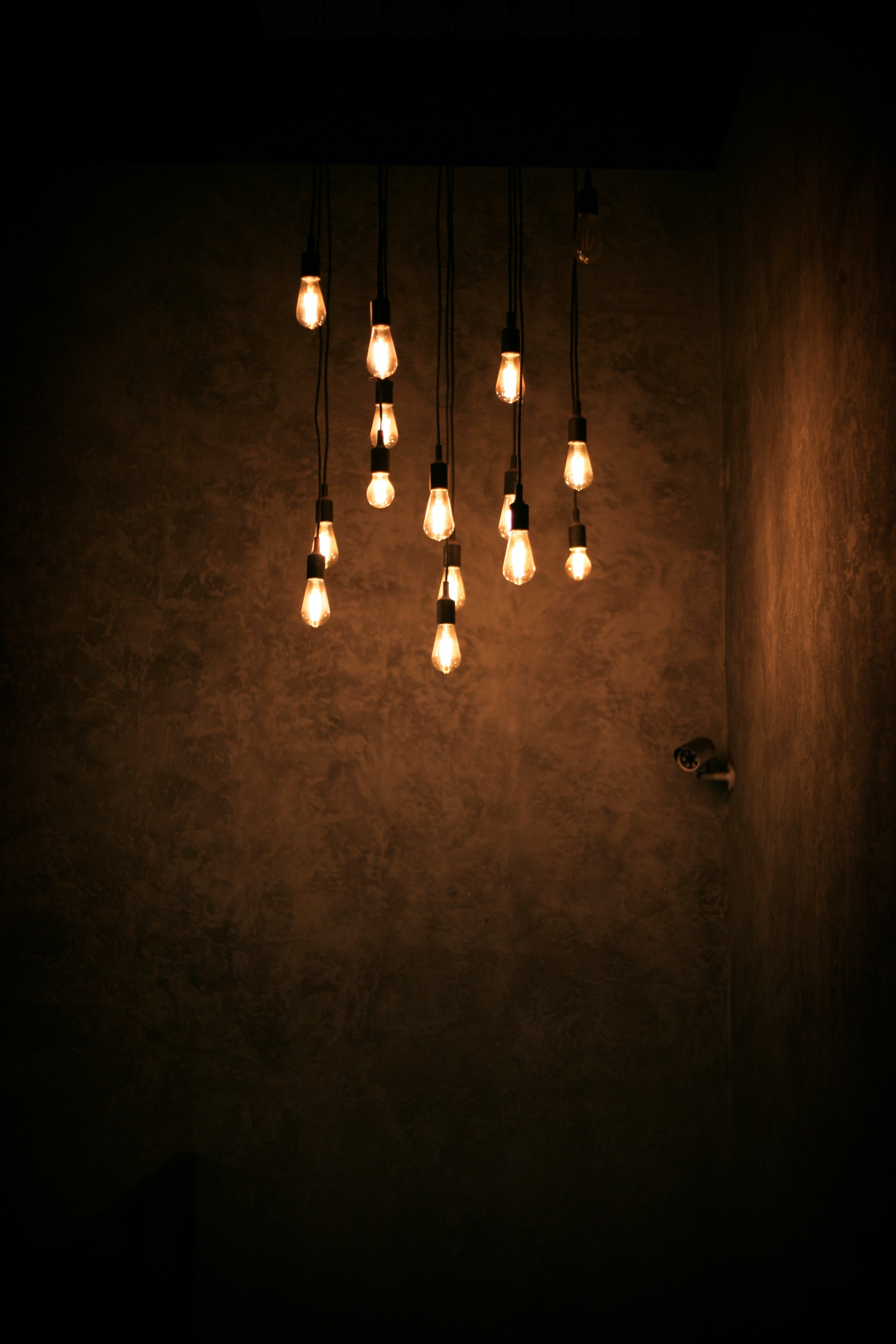 Download mobile wallpaper Light Bulbs, Room, Glow, Dark for free.