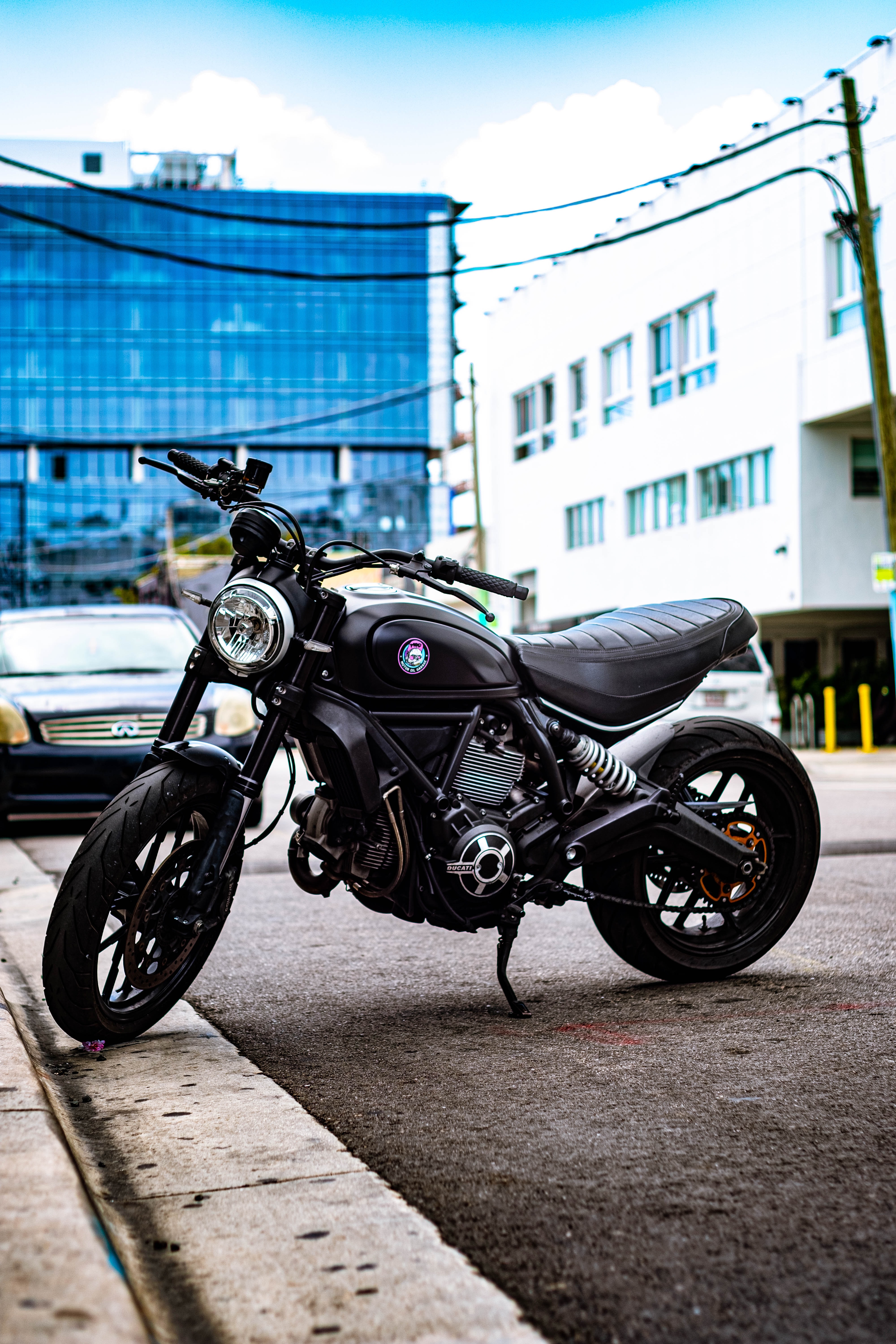 72235 télécharger l'image moto, phare, motocyclette, volant, rue, gouvernail - fonds d'écran et économiseurs d'écran gratuits