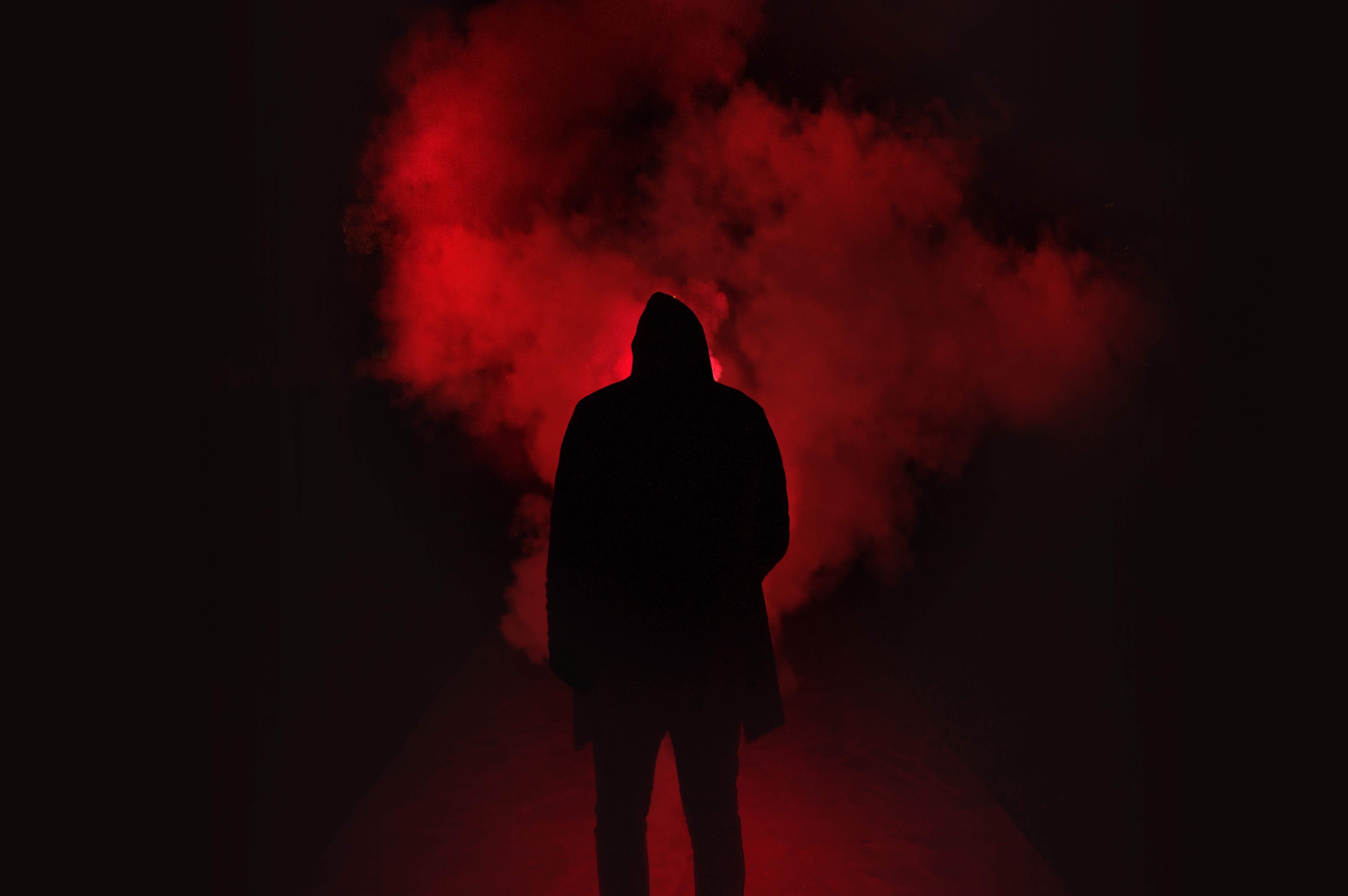 smoke, black, dark, hood, red, silhouette 8K