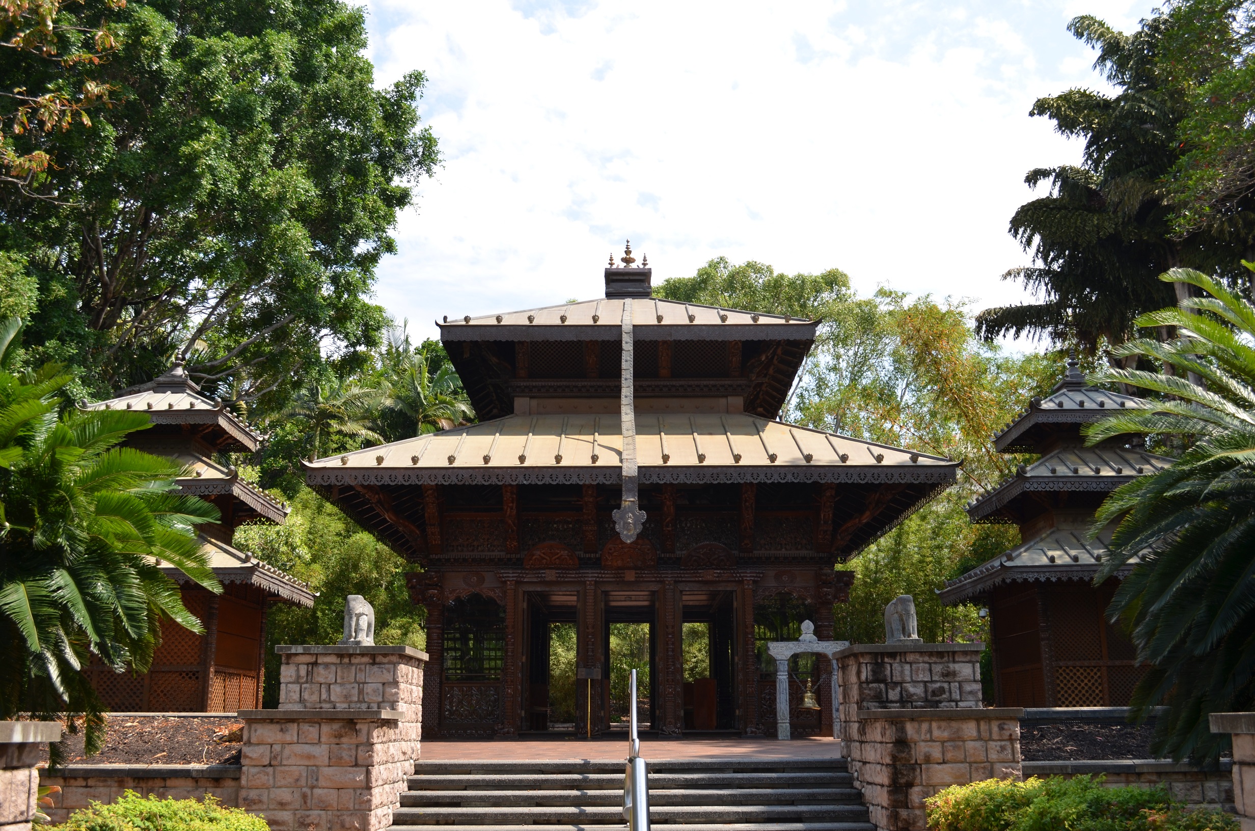 HD Nepalese Pagoda Android Images