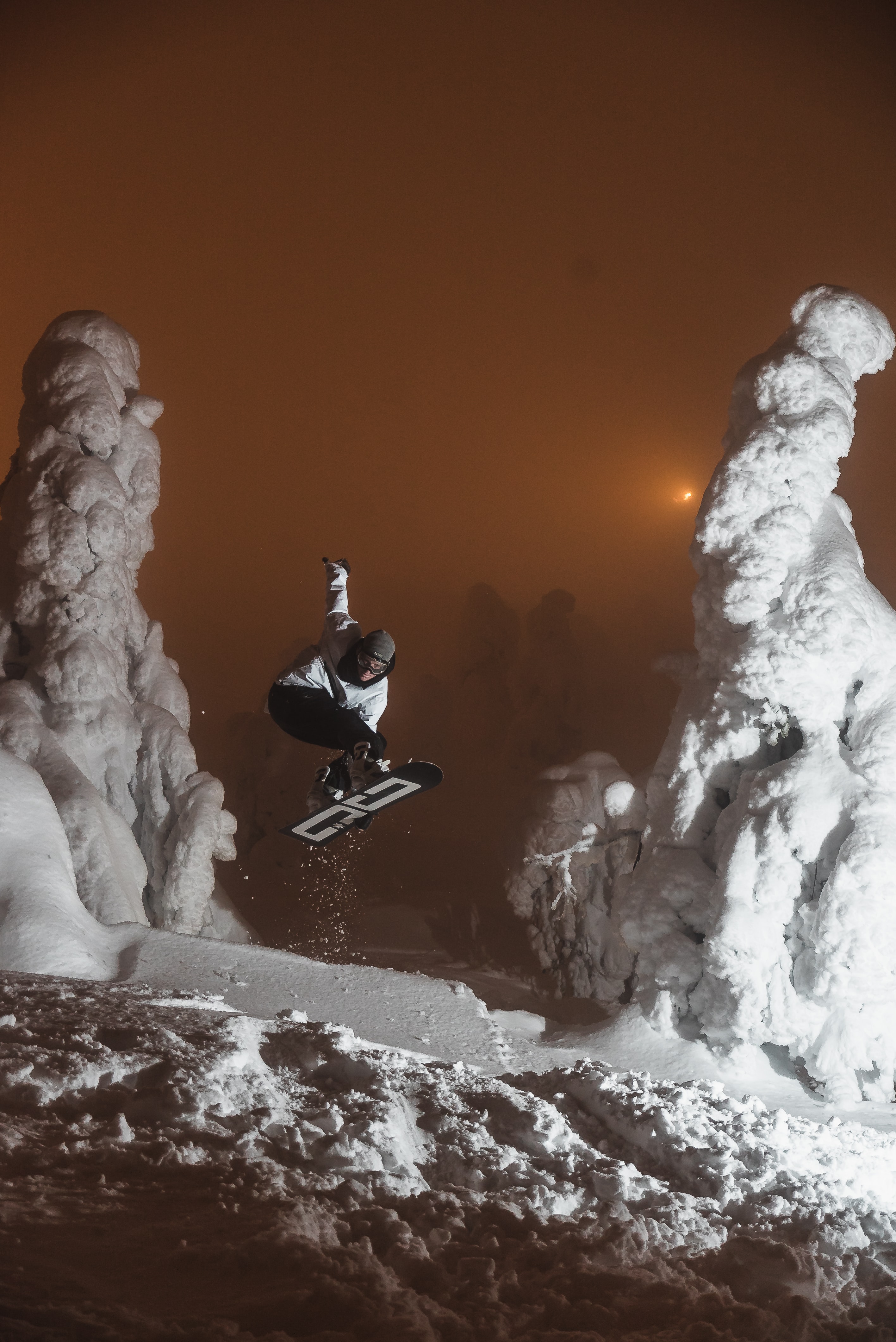 jump, sports, snow, human, person, bounce, snowboard, snowboarder