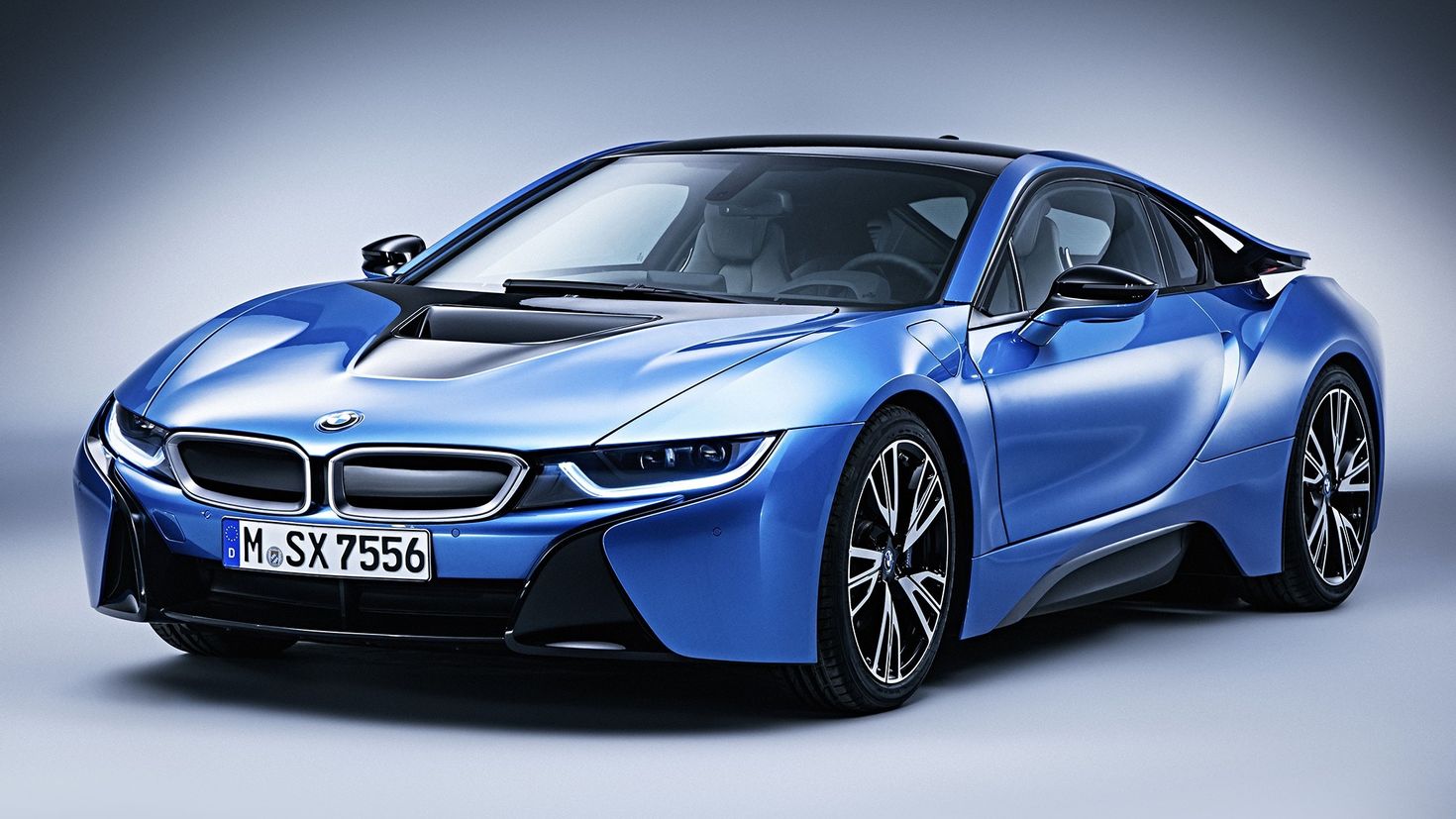 Bmw sport. BMW i8 2015. BMW i8 2020. БМВ i8 синяя. БМВ i8 2021.