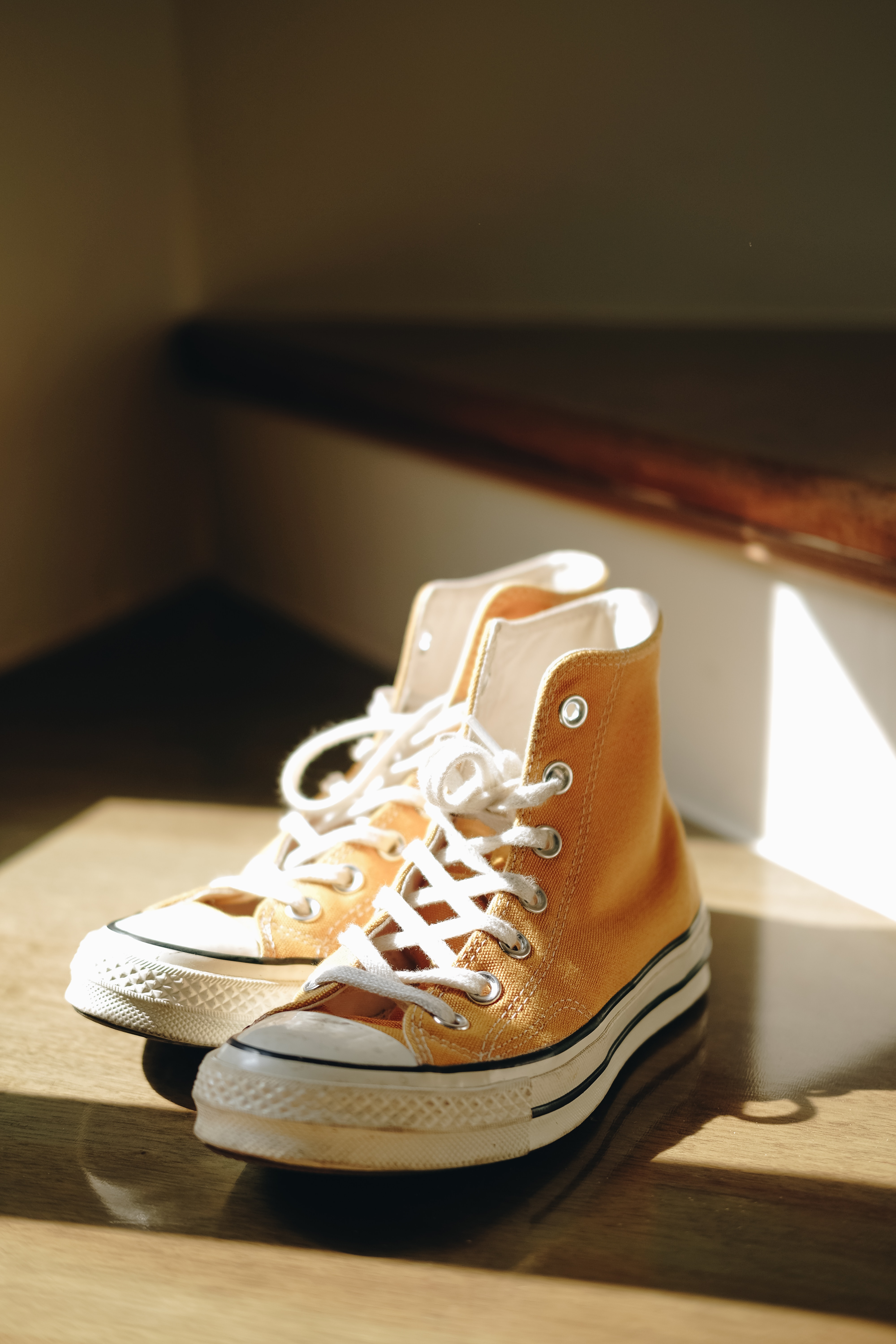 white, shine, light, miscellanea, miscellaneous, sneakers, brown, shoes, footwear for android