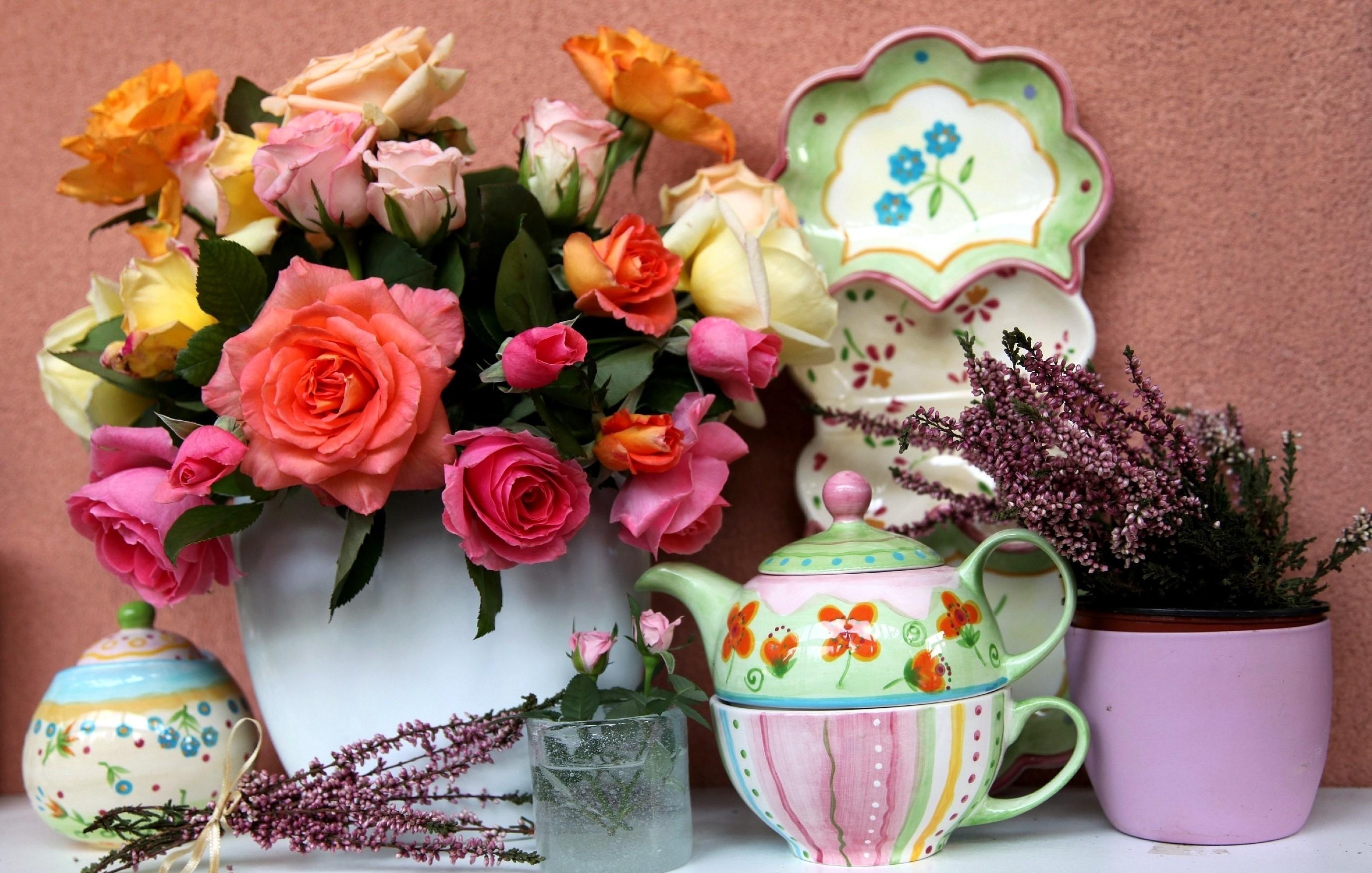 flowers, roses, tablewares, bouquet, vase, service HD wallpaper