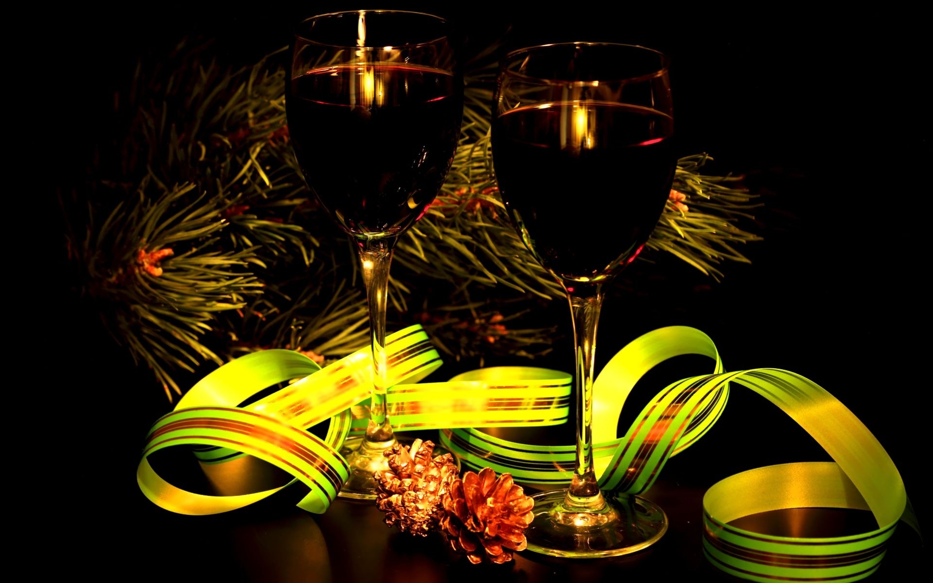 Download mobile wallpaper Holidays, New Year, Vine for free.