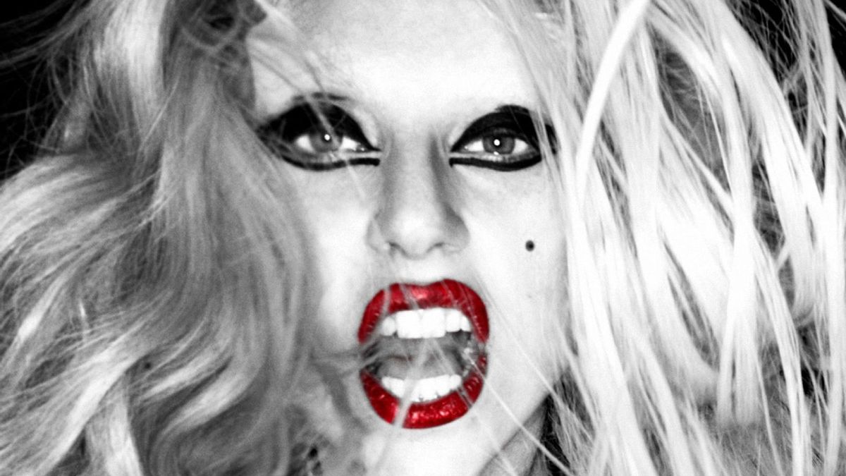 Леди Гага Эра born this way. Леди Гага город грехов 2. Lady Gaga пластинка.