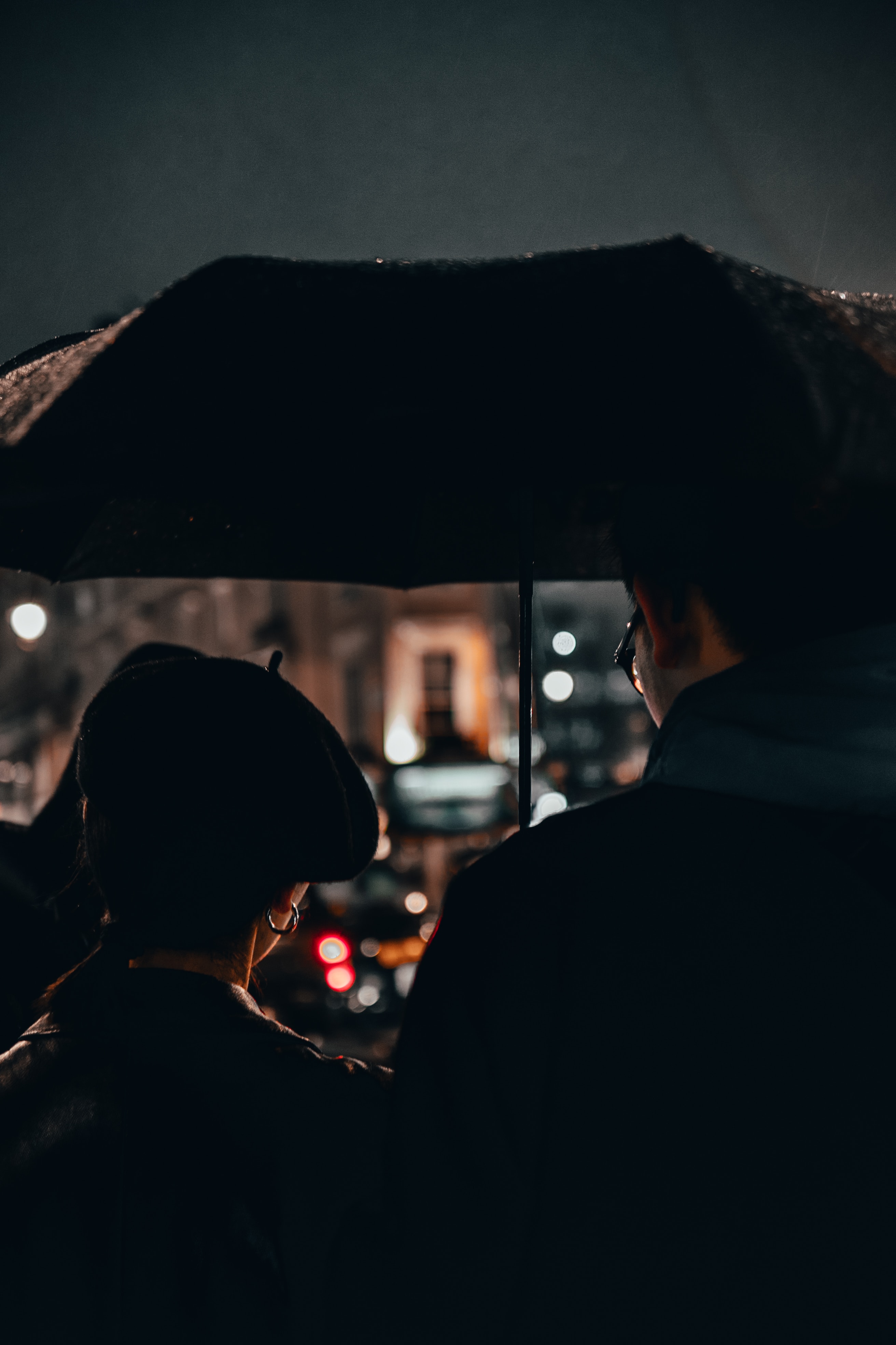 1920 x 1080 picture rain, love, dark, couple, pair, umbrella