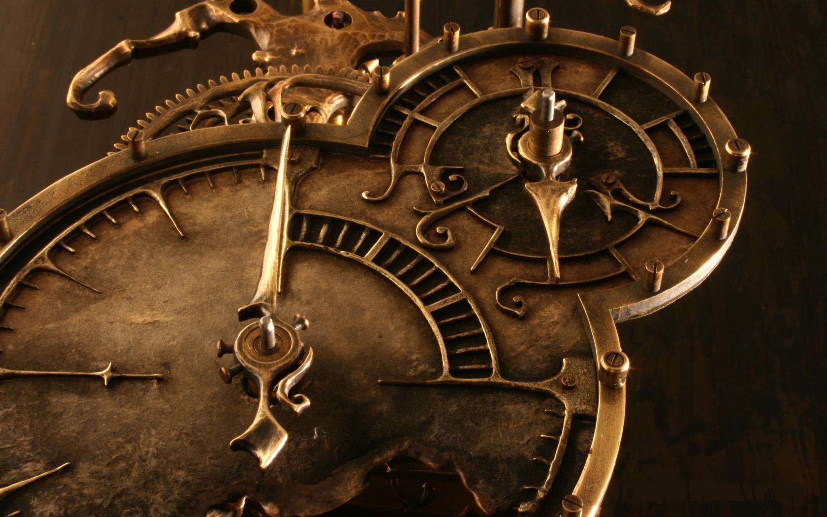 Старинные часы фэнтези