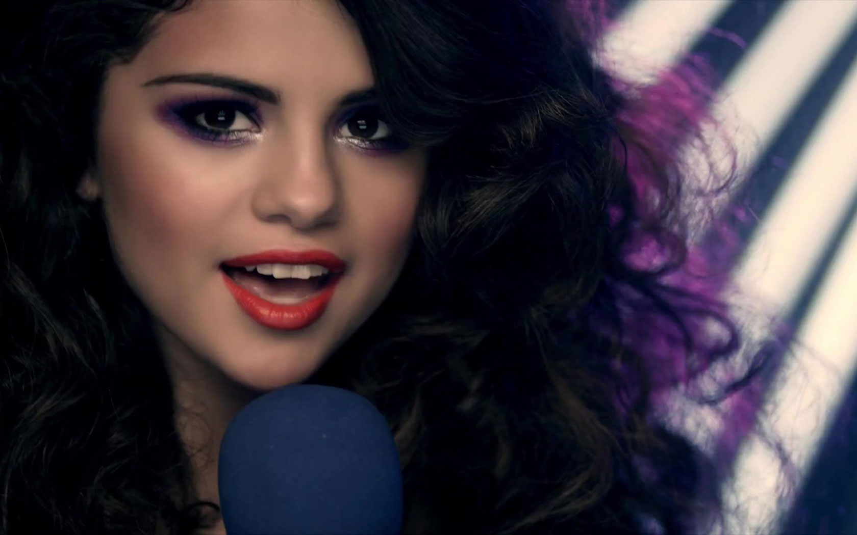 Песня селены гомес love song. Selena Gomez.