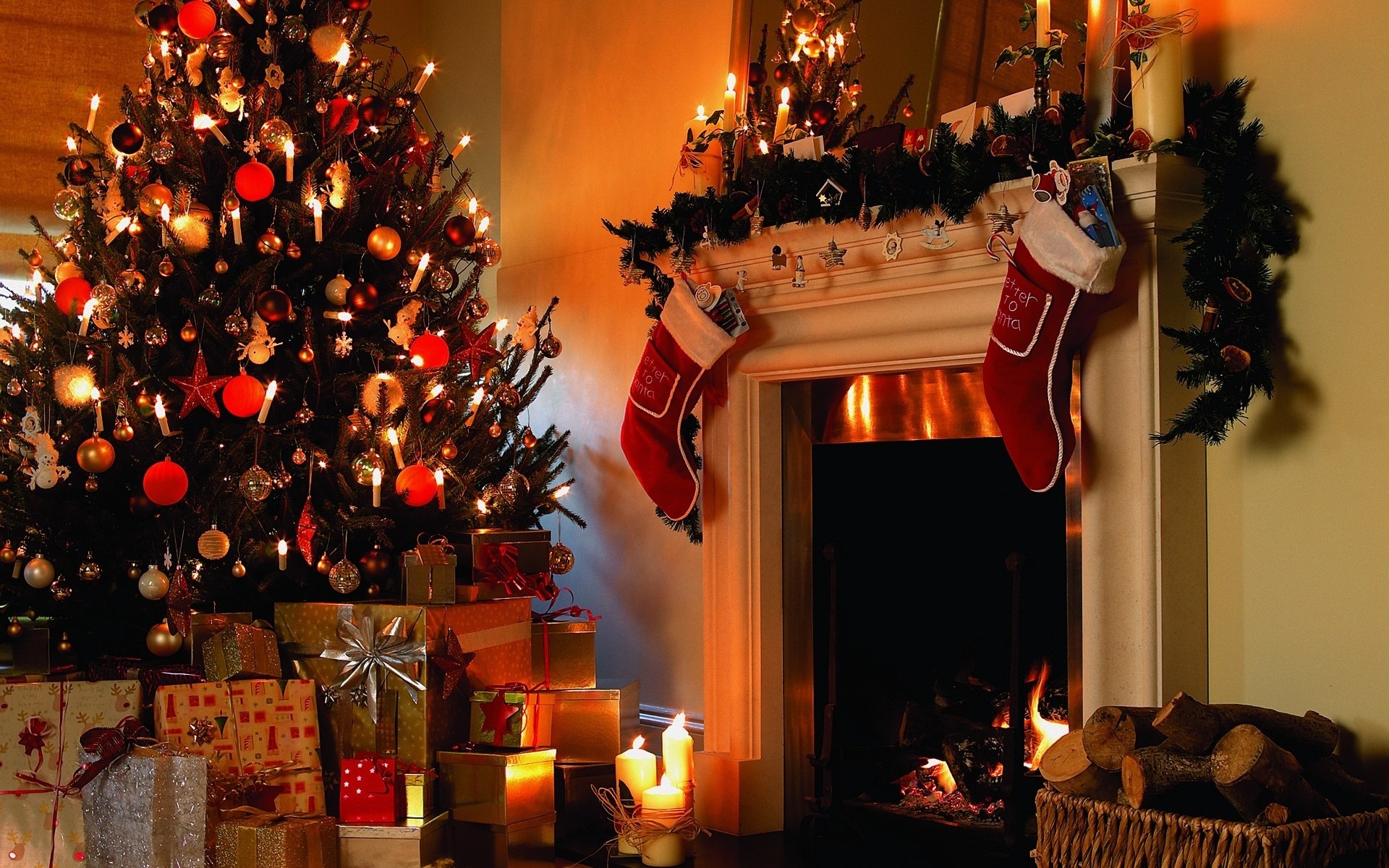 561910壁紙のダウンロードホリデー, クリスマス, クリスマスオーナメント, クリスマスツリー, 暖炉, 贈り物-スクリーンセーバーと写真を無料で