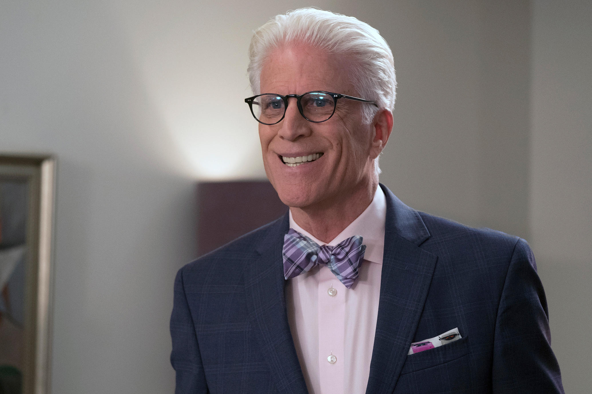 The good place. Тед Дэнсон. Тед Дэнсон good place. Майкл the good place. Тед Дэнсон блэкфейс.