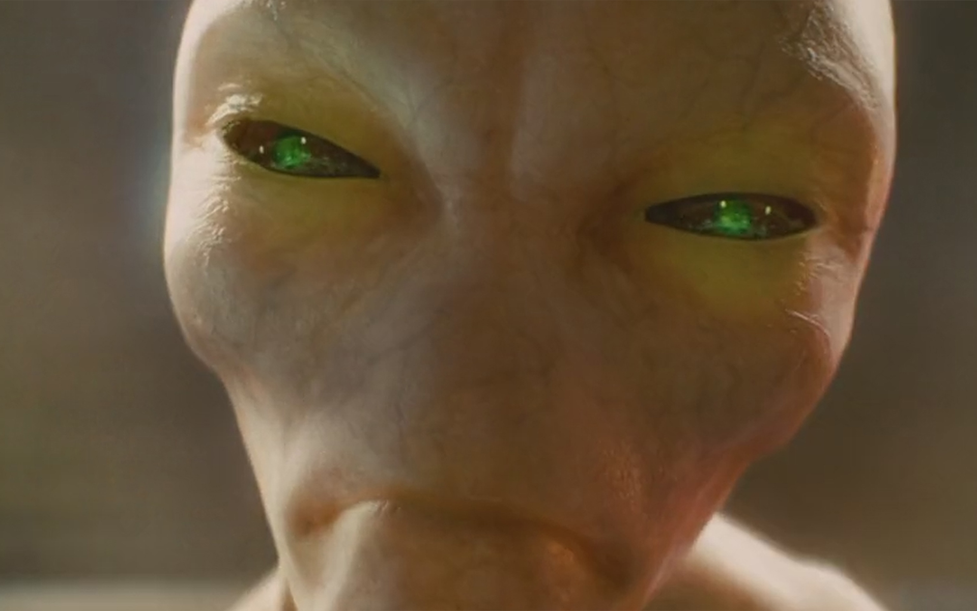Инопланетяне с зелеными глазами