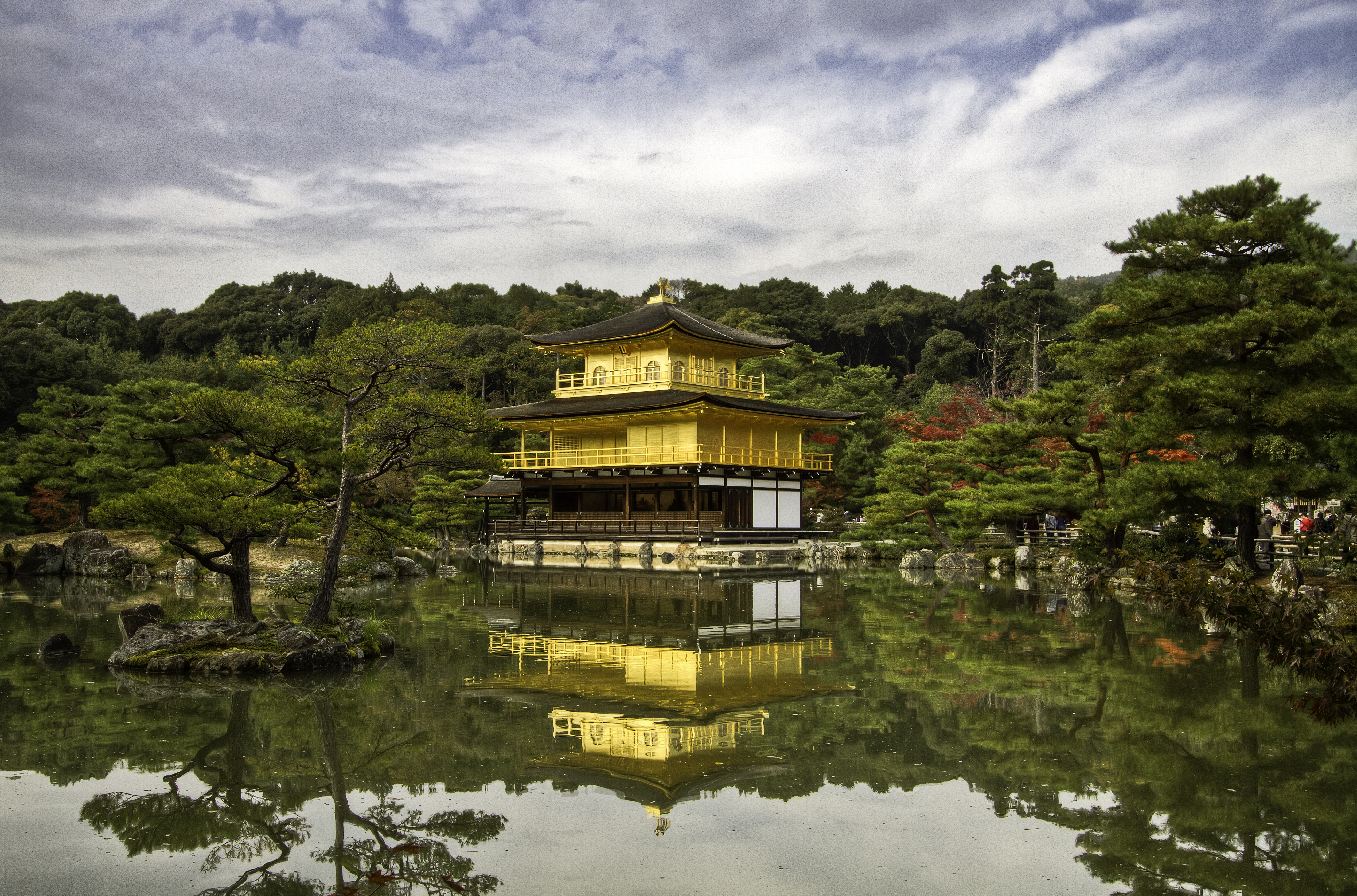 1523203 télécharger le fond d'écran religieux, kinkaku ji, japon, kyoto, le temple du pavillon d'or, temples - économiseurs d'écran et images gratuitement
