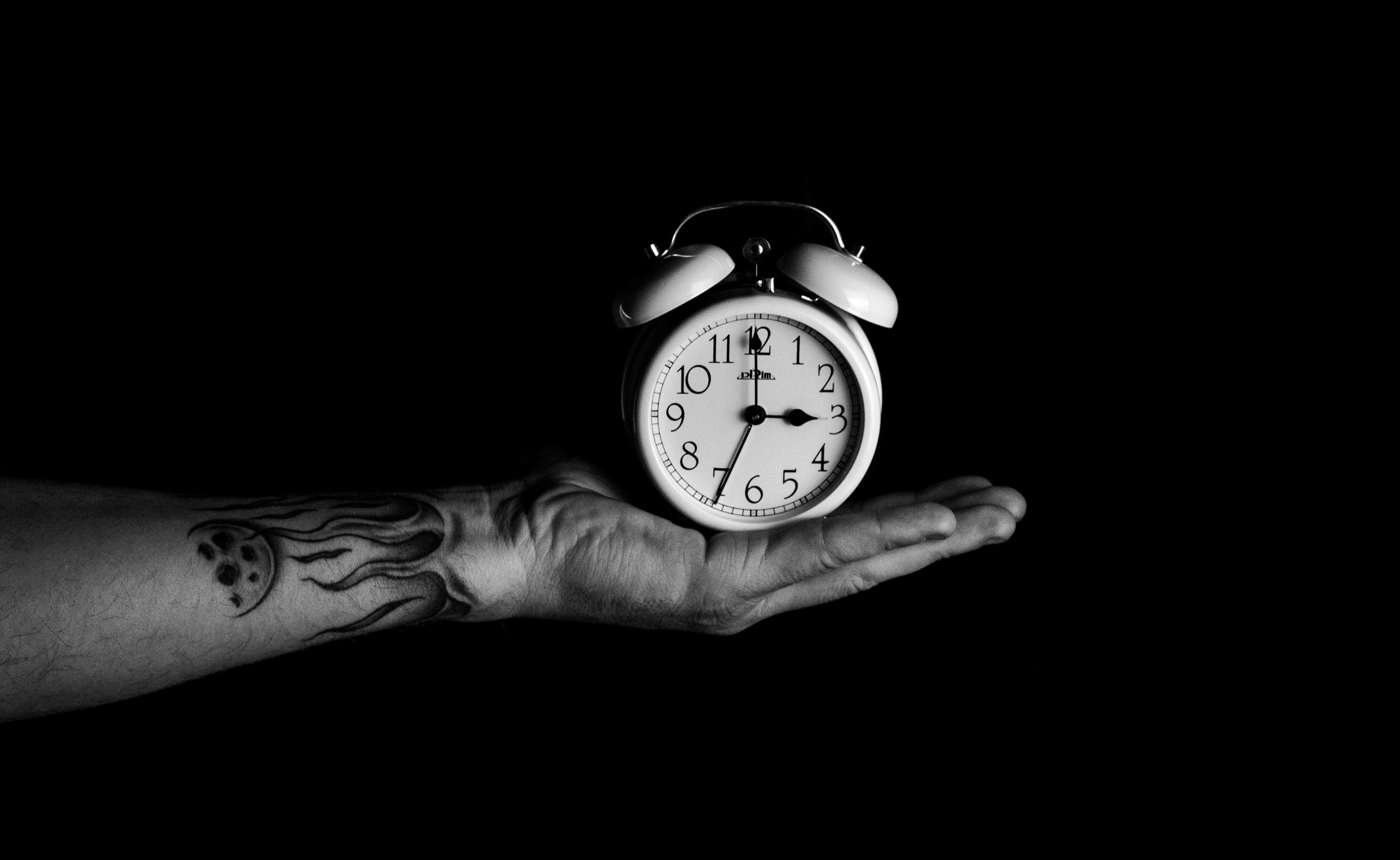 it's time, time, clock, hand, miscellanea, miscellaneous, bw, chb, alarm clock
