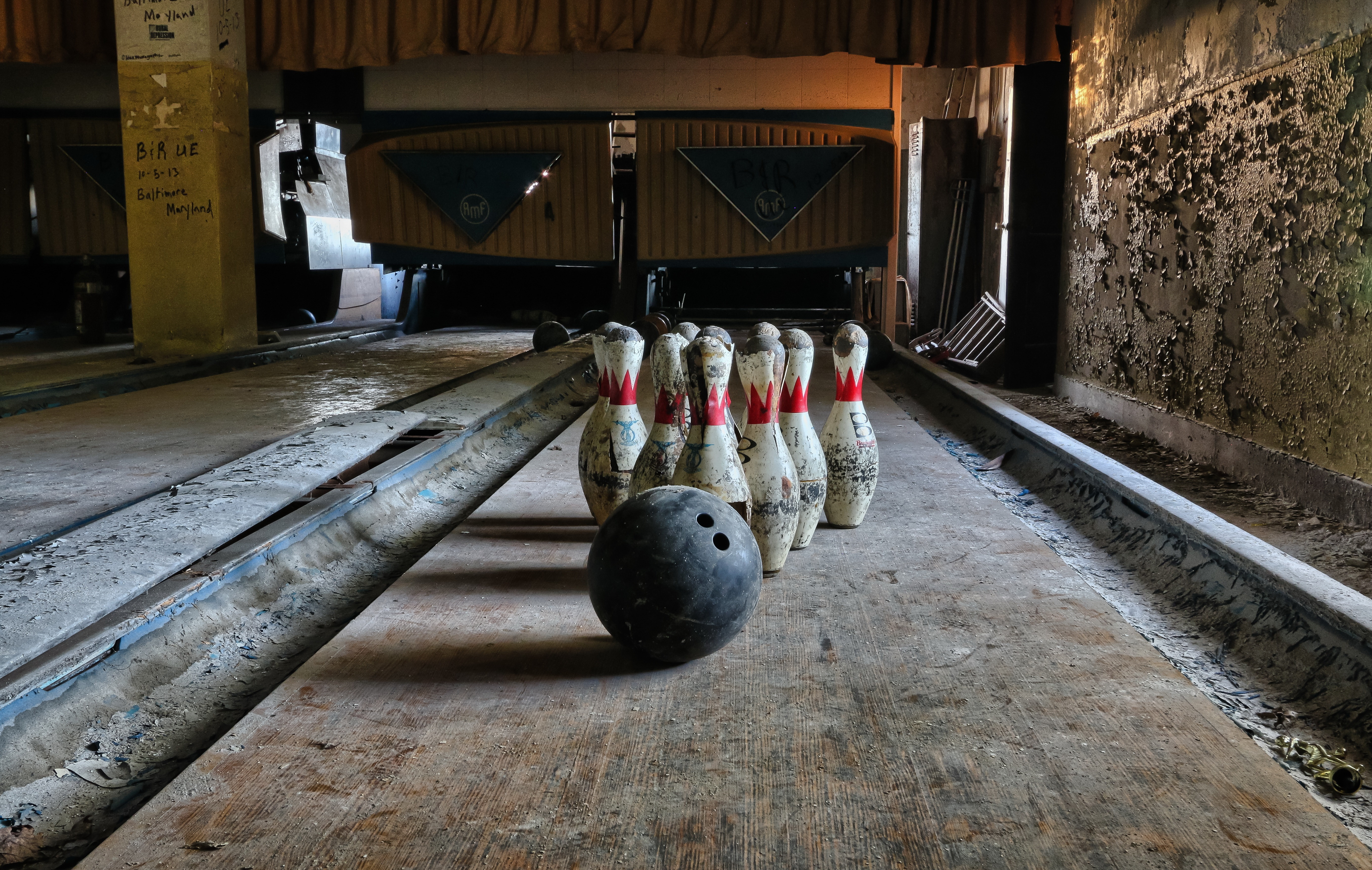 vintage, bowling, sports, ball cellphone