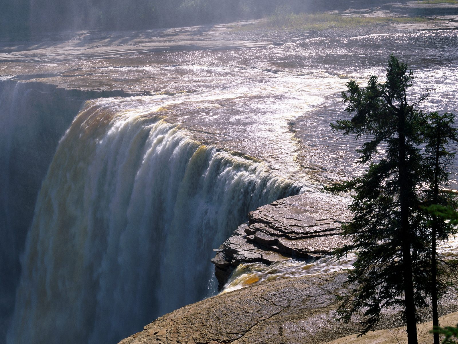 Водопад Марморе Канада