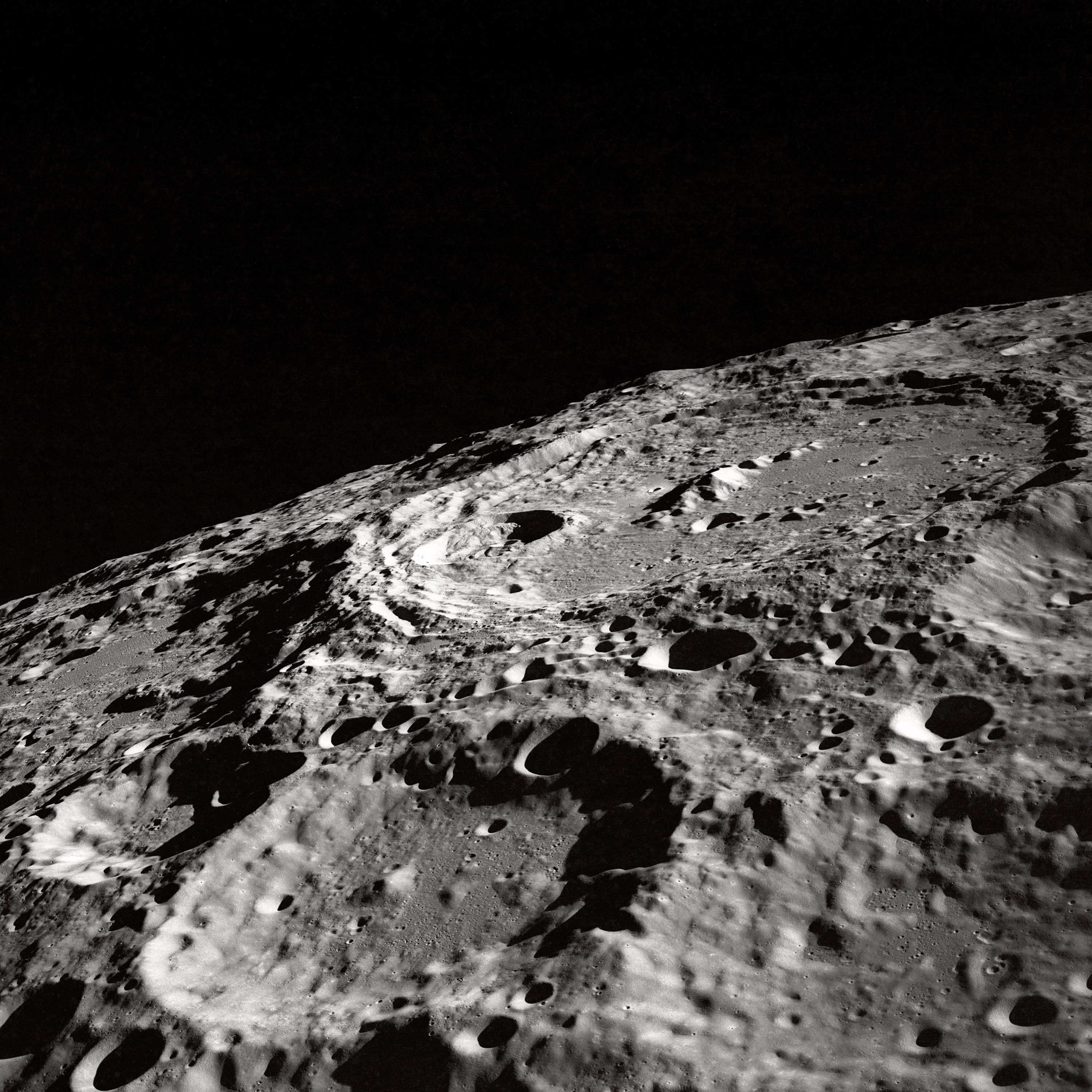 Герцшпрунг (лунный кратер)
